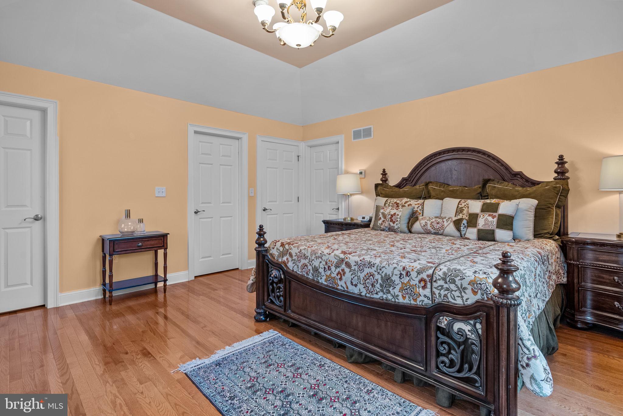 BUSTLETON - Residential