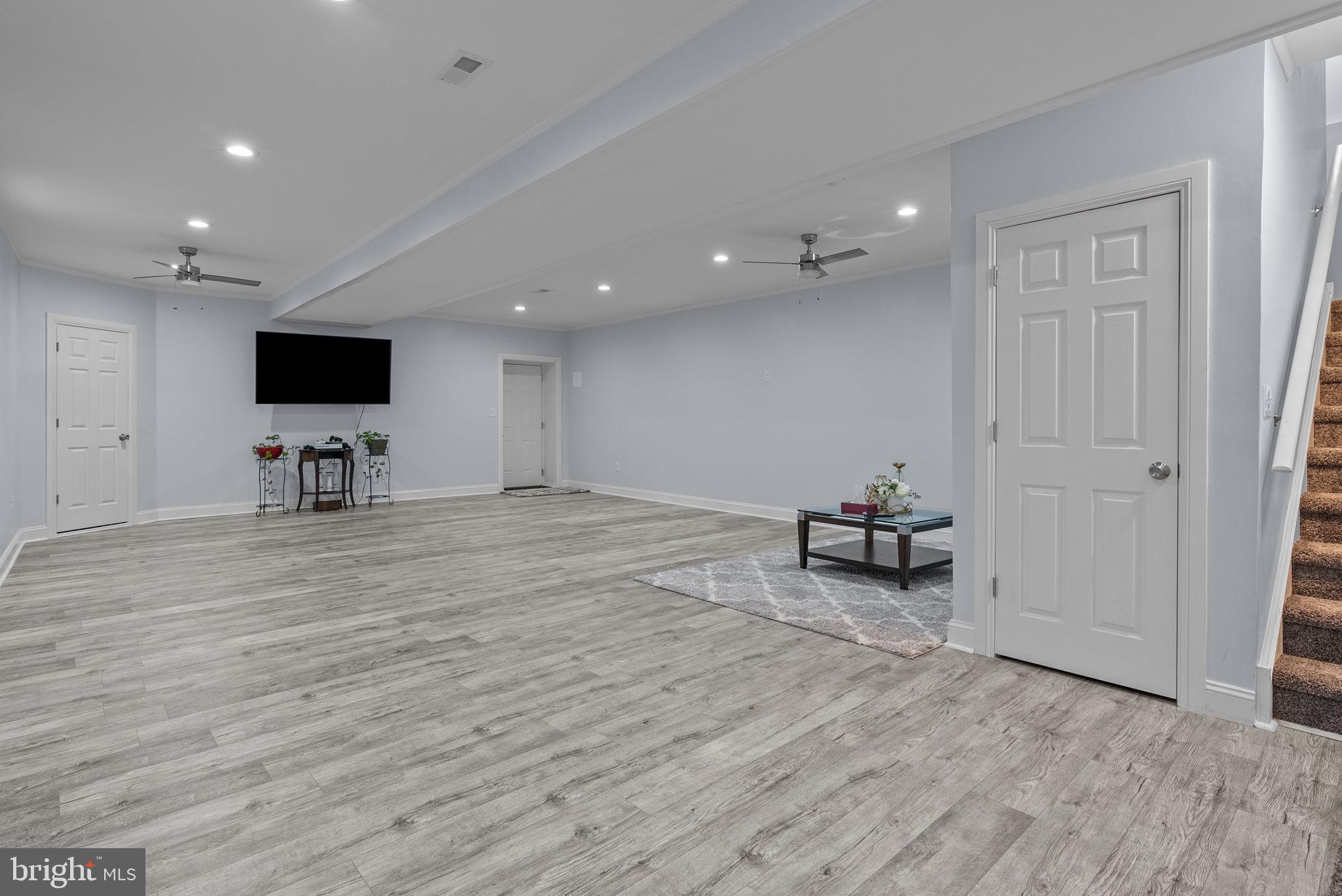 BUSTLETON - Residential