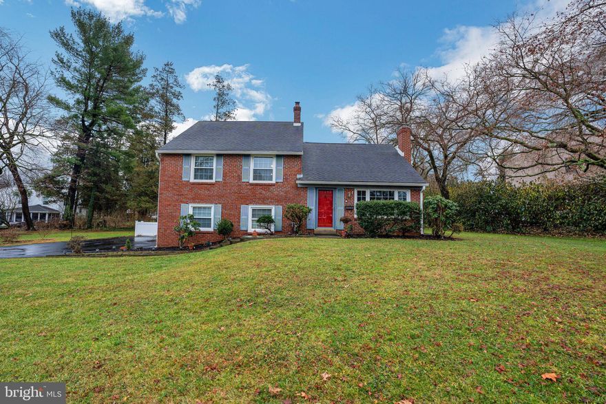 This charming split-level gem is located in the highly sought-after Wallingford-Swarthmore School District. It offers a spacious 4 bed/2.5 bath layout, making it an ideal choice for families.  Receive your friends and family in the homey living room and gather around the fireplace on cold winter nights.  The open floor plan flows into the dining room with access to both the spacious deck and eat-in kitchen. The ground-level family room is ideal for entertaining and is also conveniently accessed from the side entrance on the driveway.  Also on this level, you'll find the integrated garage, laundry and a half bath. The property offers an incredible amount of storage space with a walk-up attic and multiple eaves access on two levels. Not to be forgotten is the spacious back deck and sprawling yard surrounding the house on all sides.  Newer windows (2015), heating (2015) and roof (2011). Conveniently located near major travel routes, including I95/I476, the R3 Septa Line, and the airport, as well as being within close proximity to restaurants, shopping centers, and medical facilities. Media, known as "Everyone's Home Town," is just a short drive away. Total above ground square footage is approximately 2,400.  Public records are incorrect. This is a fantastic opportunity to own a piece of comfort and elegance in a prime location. Don't miss out on the chance to make this charming property your dream home!