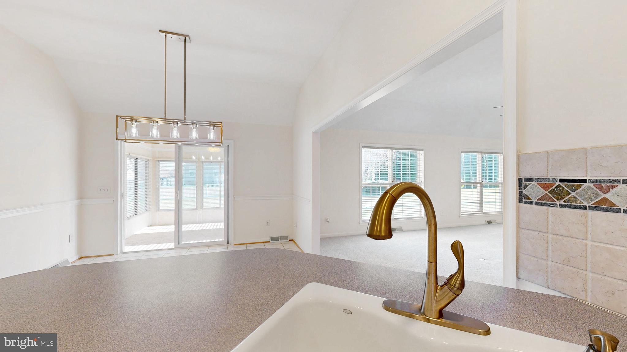 464 ORCHARD GROVE DRIVE