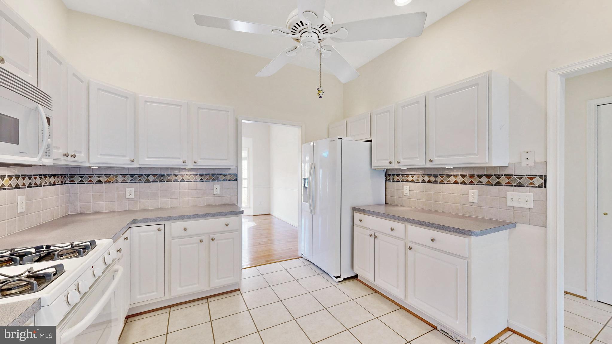 464 ORCHARD GROVE DRIVE