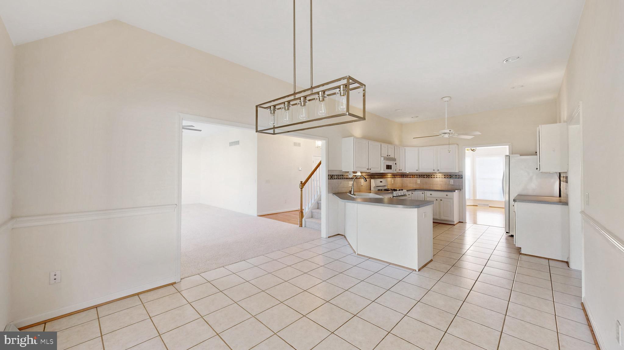 464 ORCHARD GROVE DRIVE