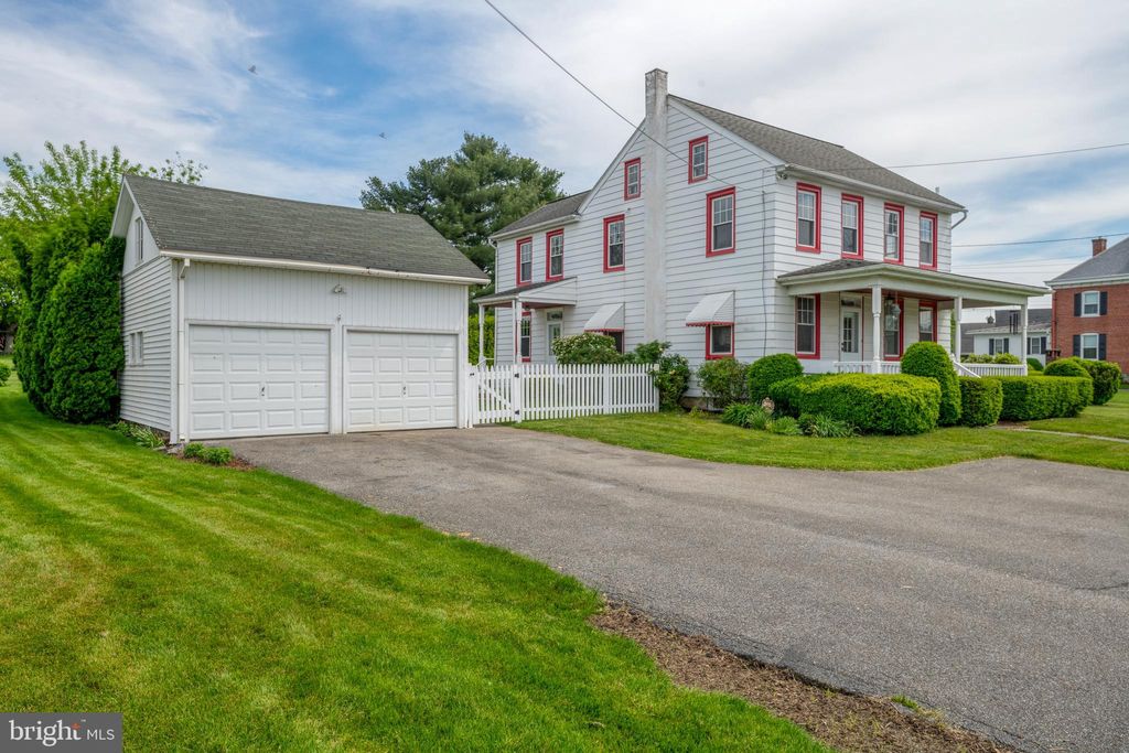 Photo of 1023 Village Road, Lancaster, PA 17602 (MLS # PALA2050654)