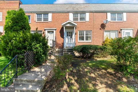 Townhouse For Sale - 2406 Kensington Street<br/> HARRISBURG, PA 17104