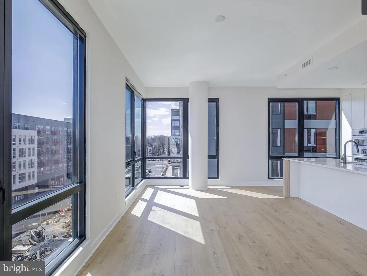 255 W FALLS STATION BOULEVARD 701