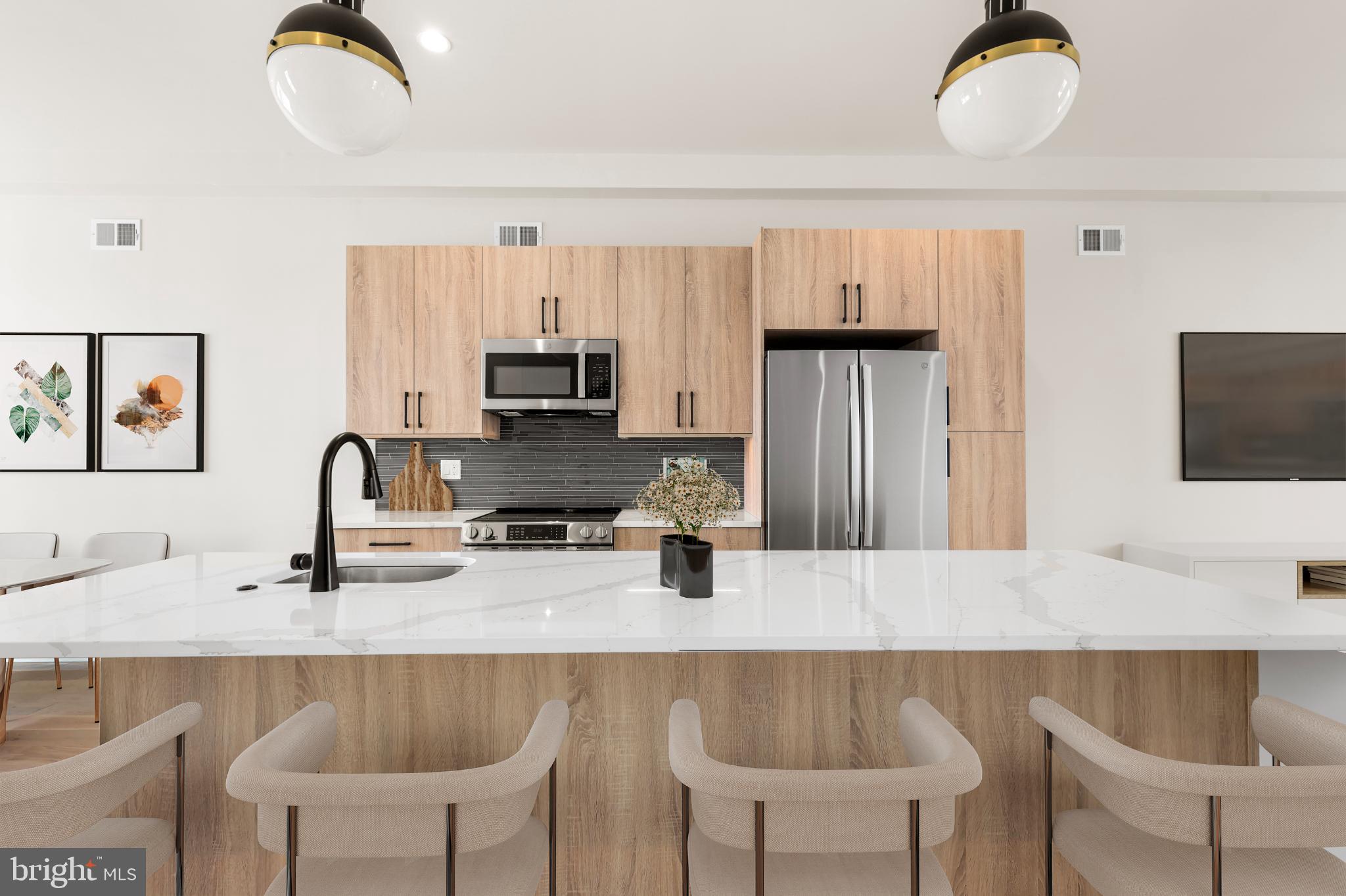 4038 MARILYN DRIVE