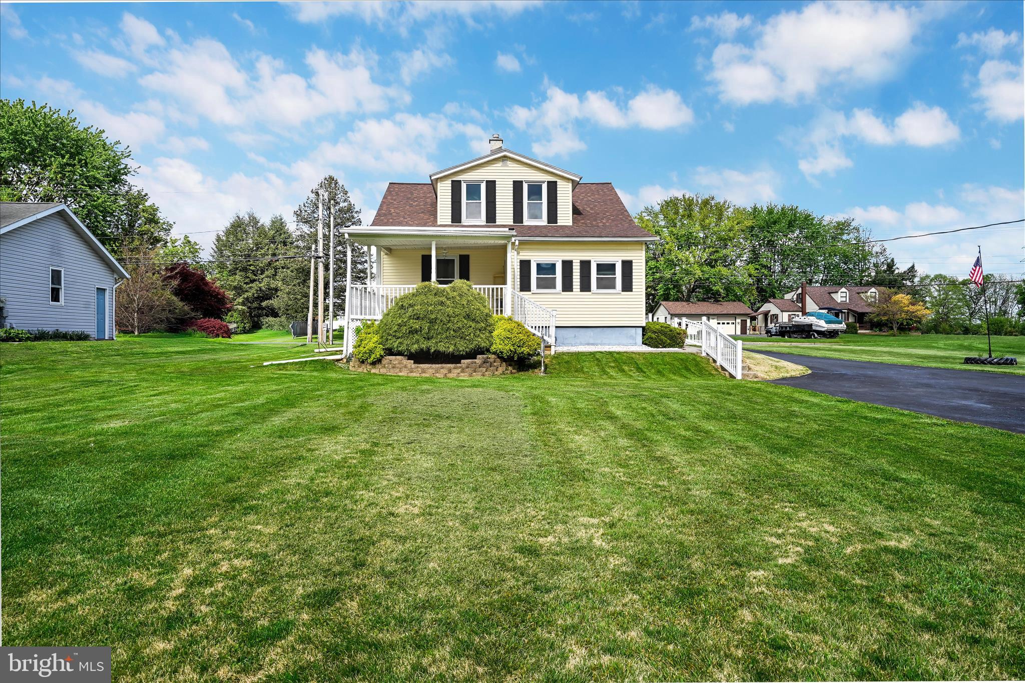 265 NARROWS DRIVE