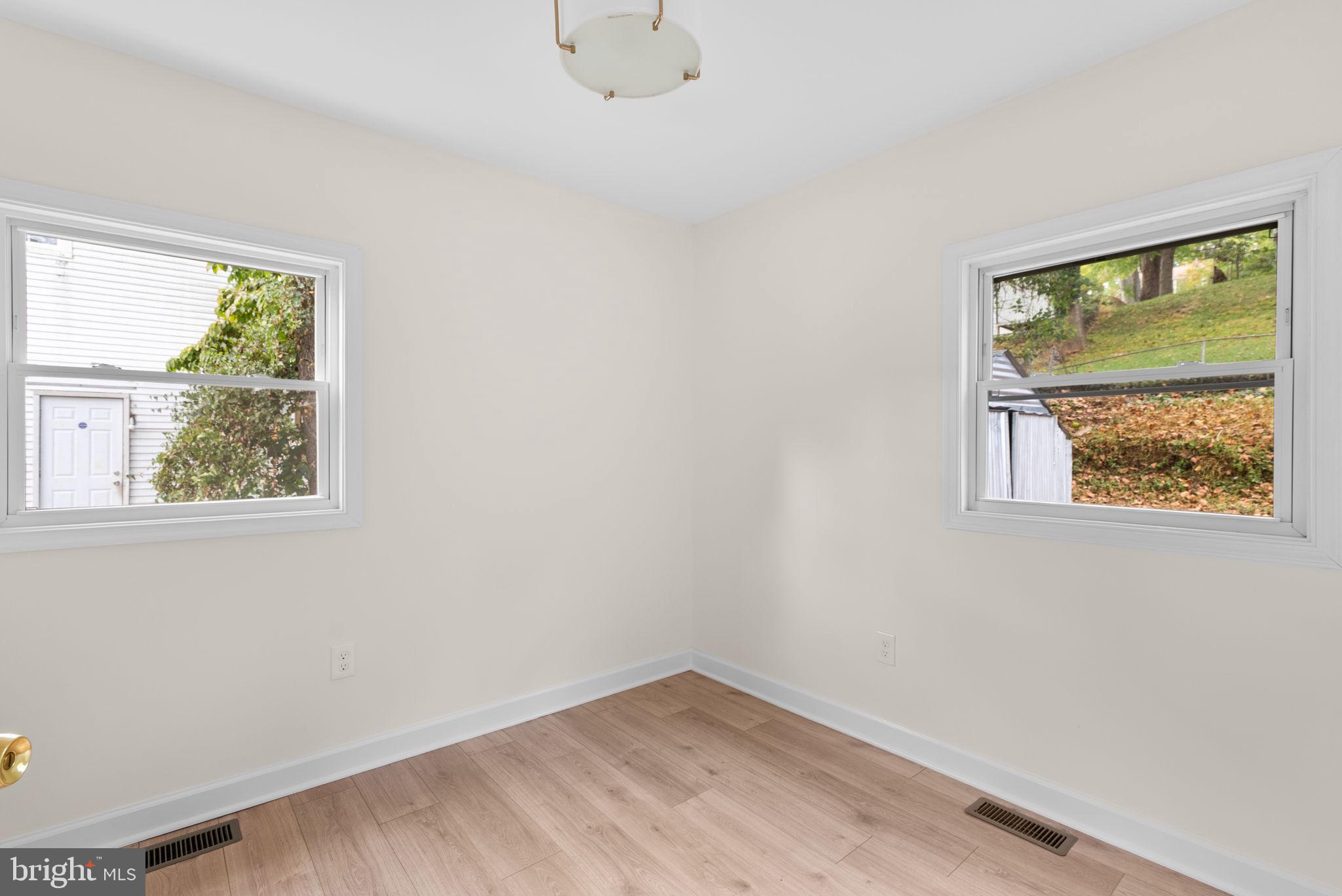 VEIRS MILL VILLAGE - Residential