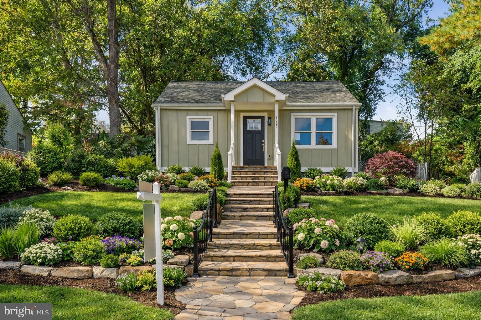 VEIRS MILL VILLAGE - Residential