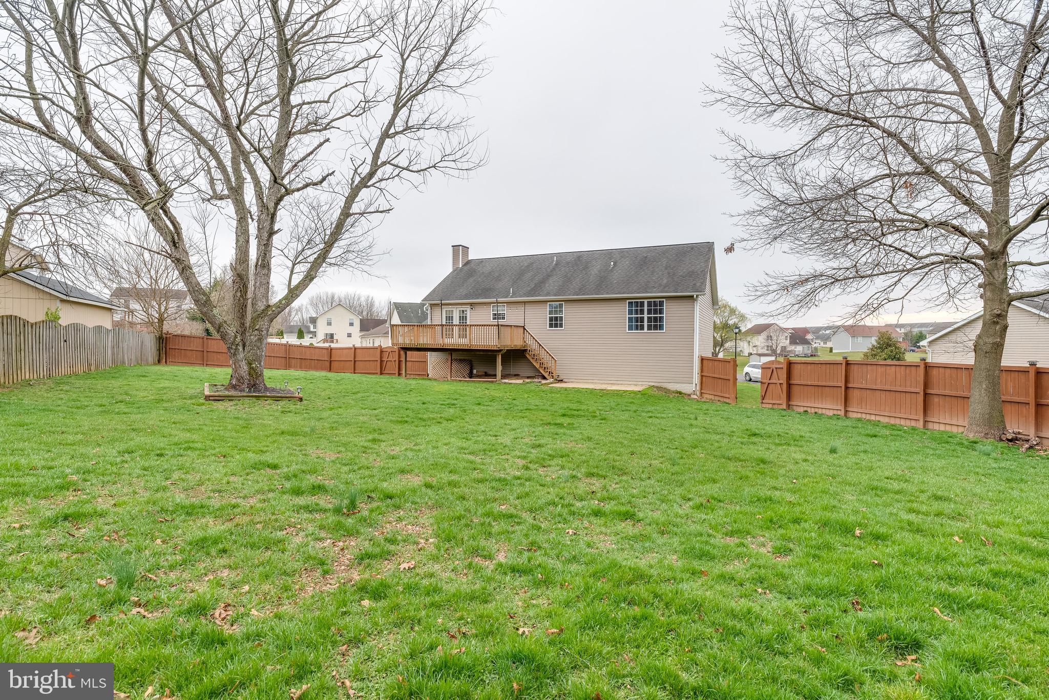 BRIAR RUN - Residential Lease