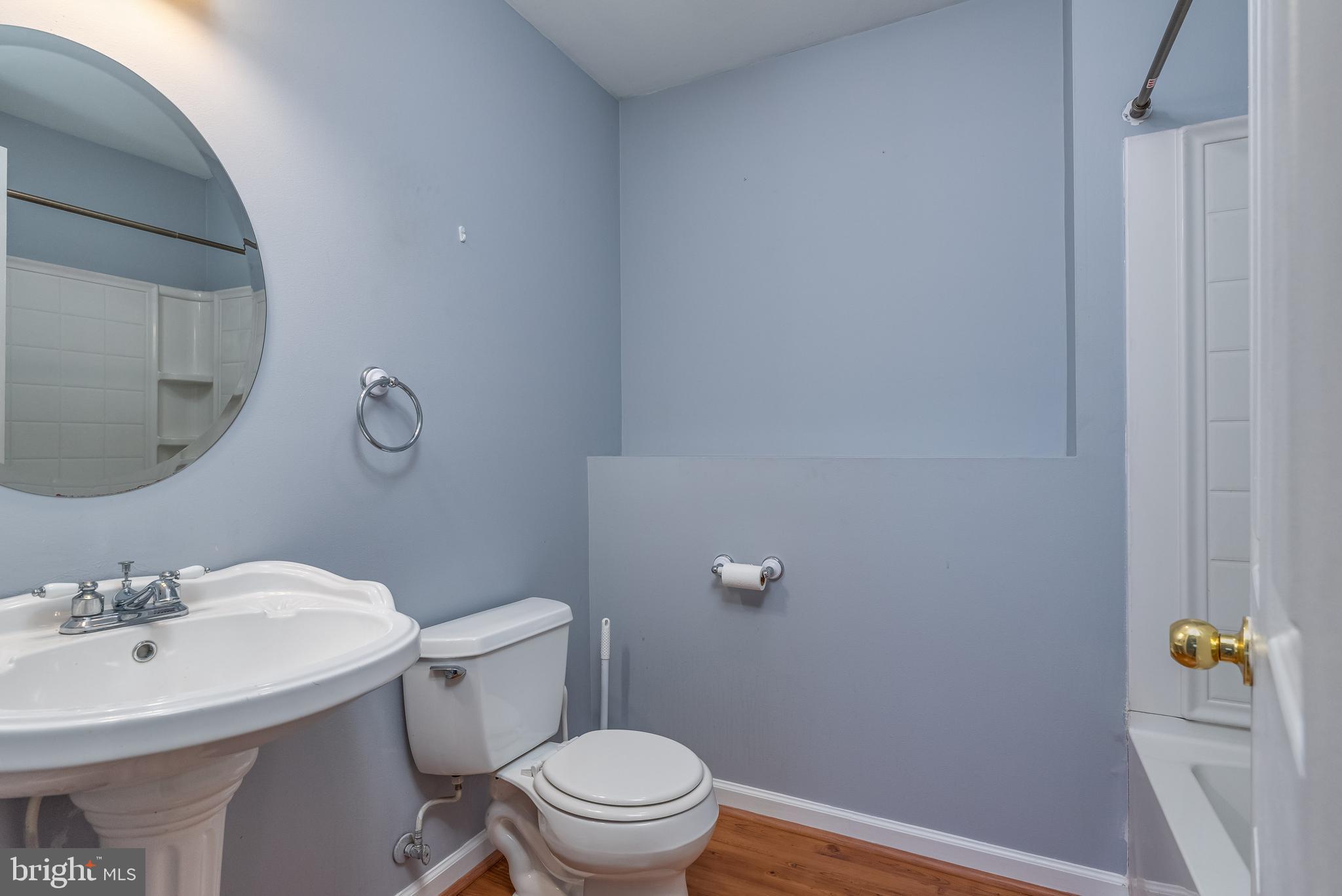 BRIAR RUN - Residential Lease