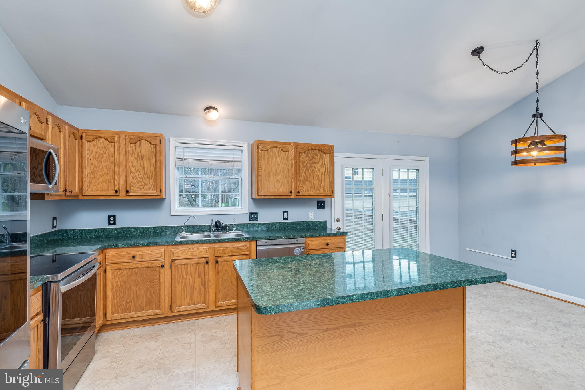 BRIAR RUN - Residential Lease