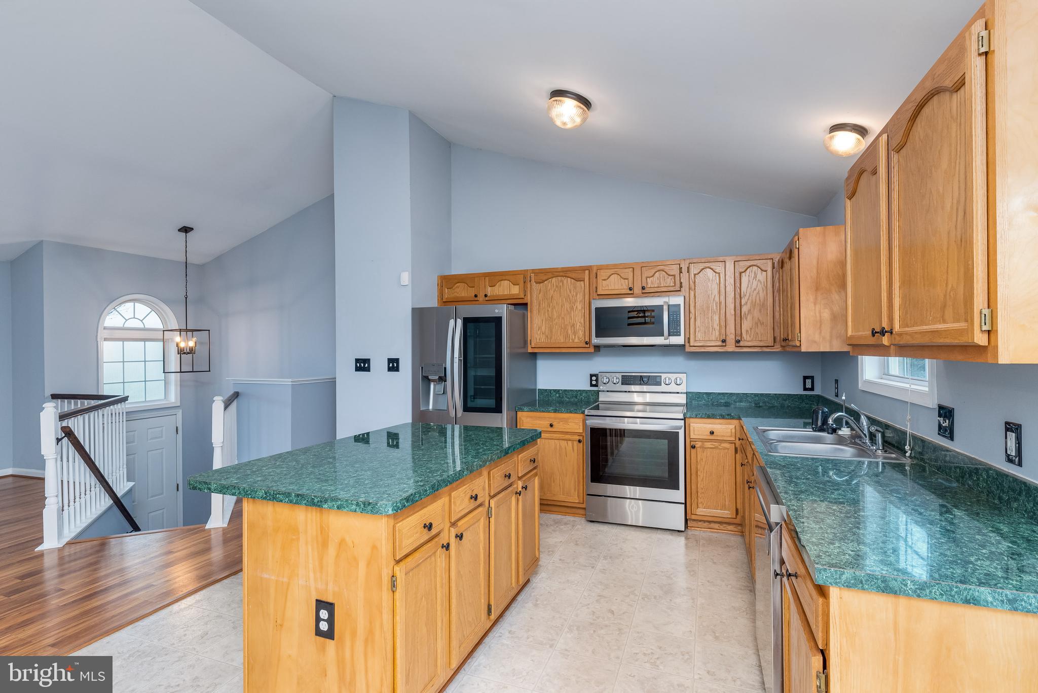 BRIAR RUN - Residential Lease