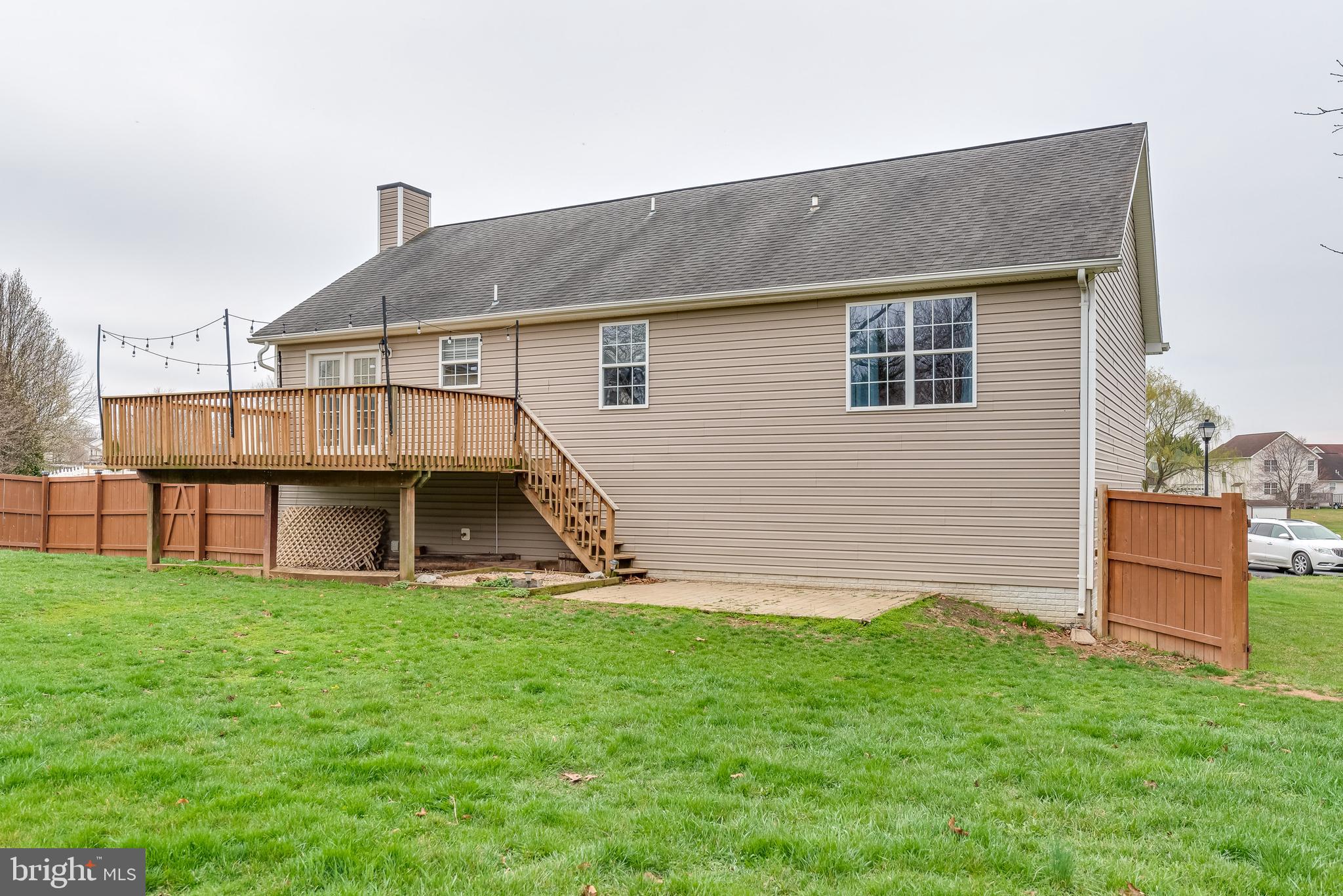 BRIAR RUN - Residential Lease