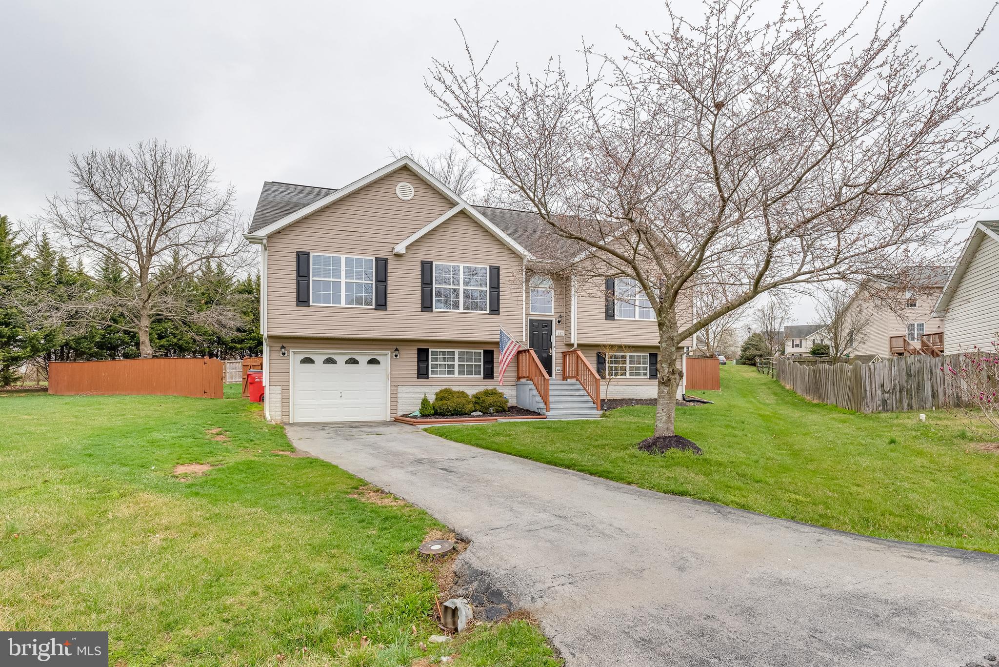 BRIAR RUN - Residential Lease