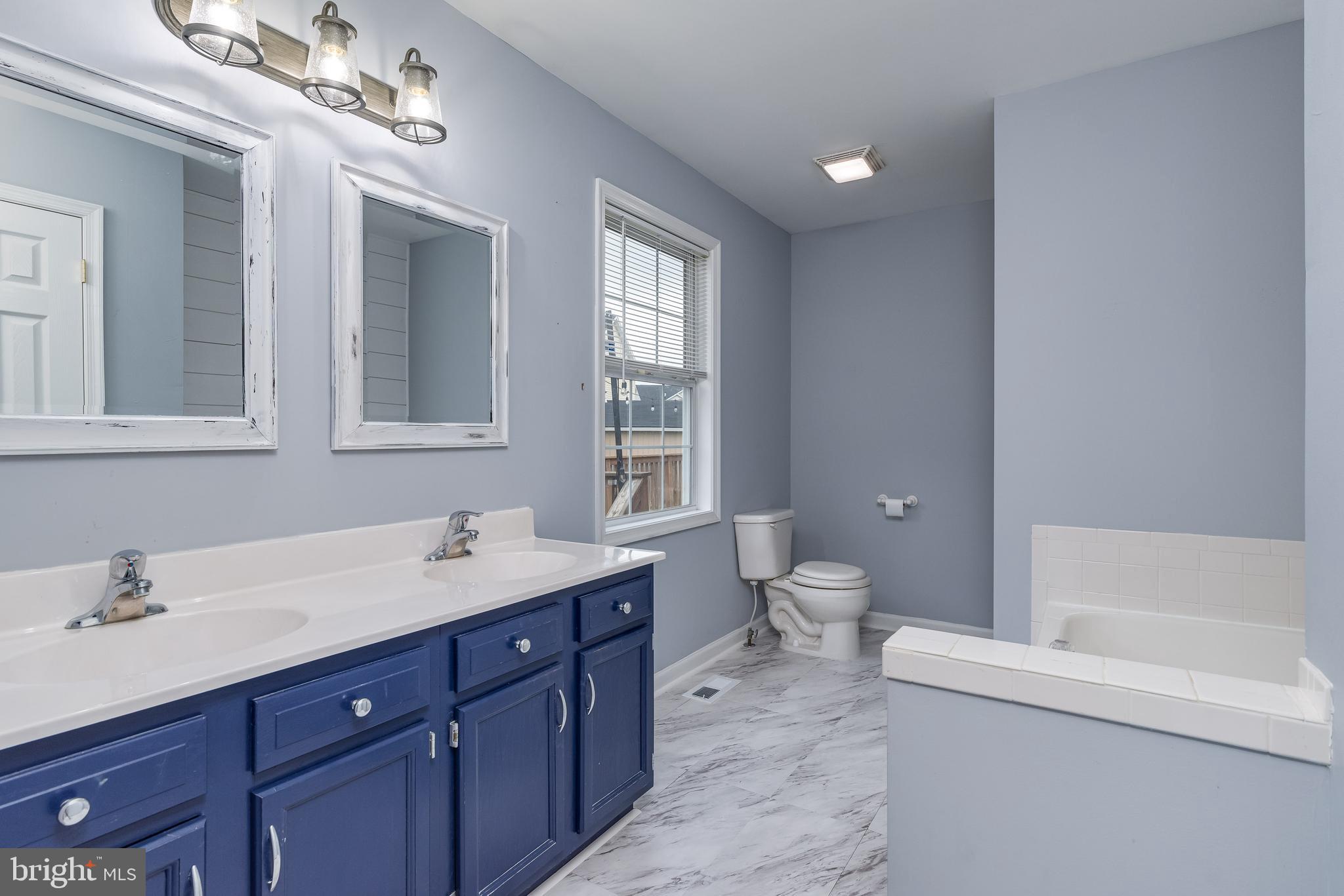 BRIAR RUN - Residential Lease