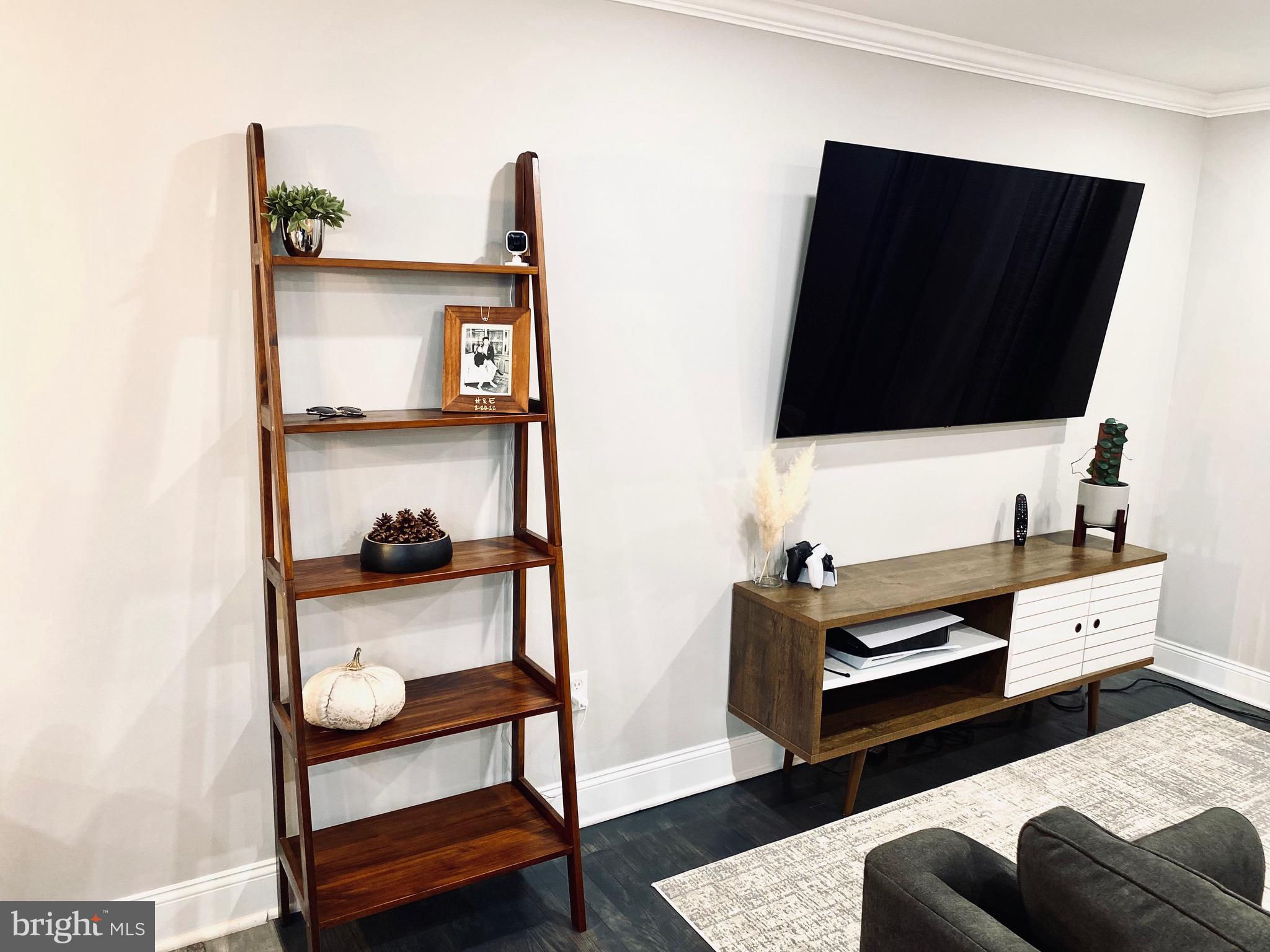 KINGS WOODS - Residential Lease