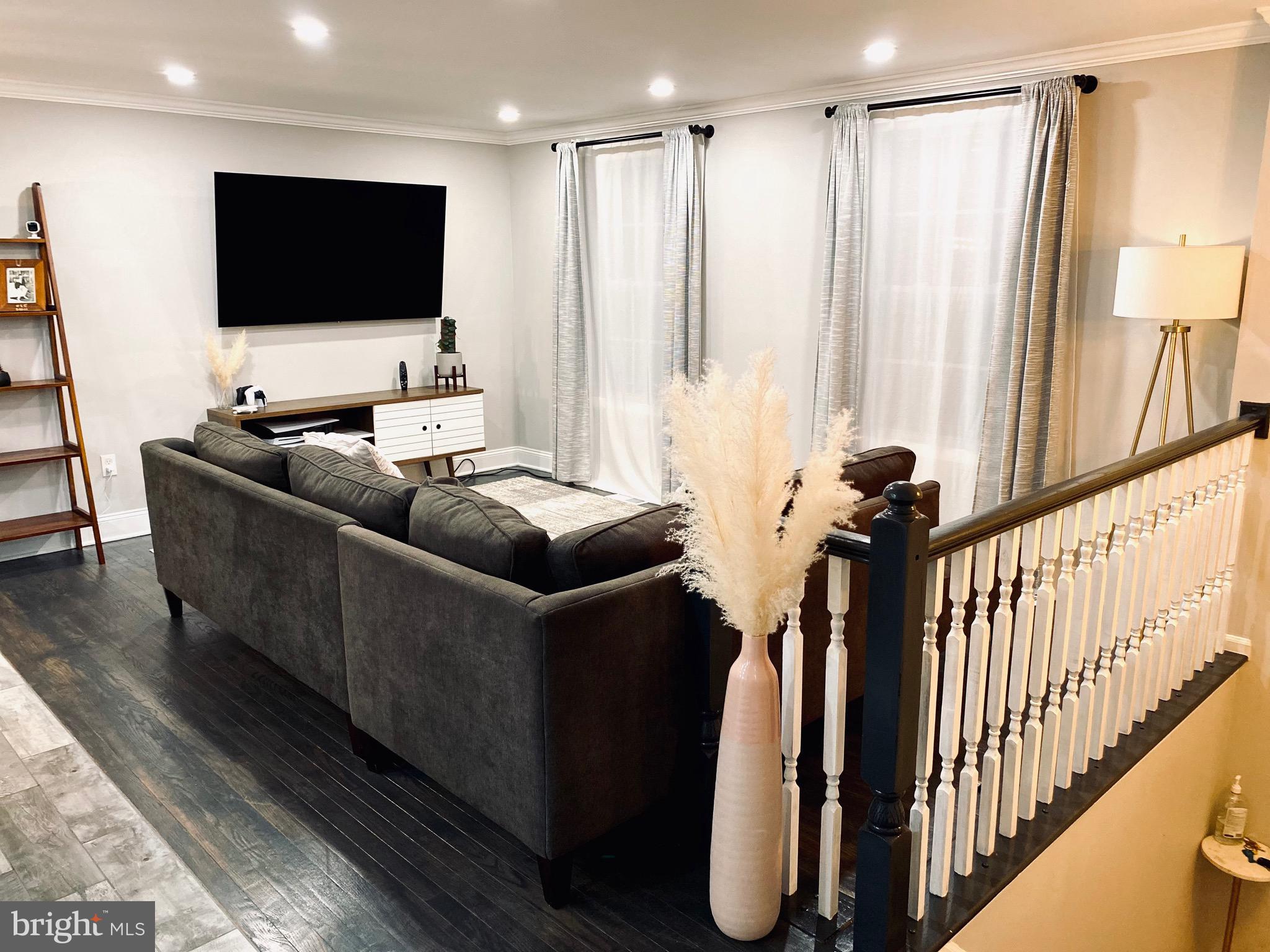 KINGS WOODS - Residential Lease