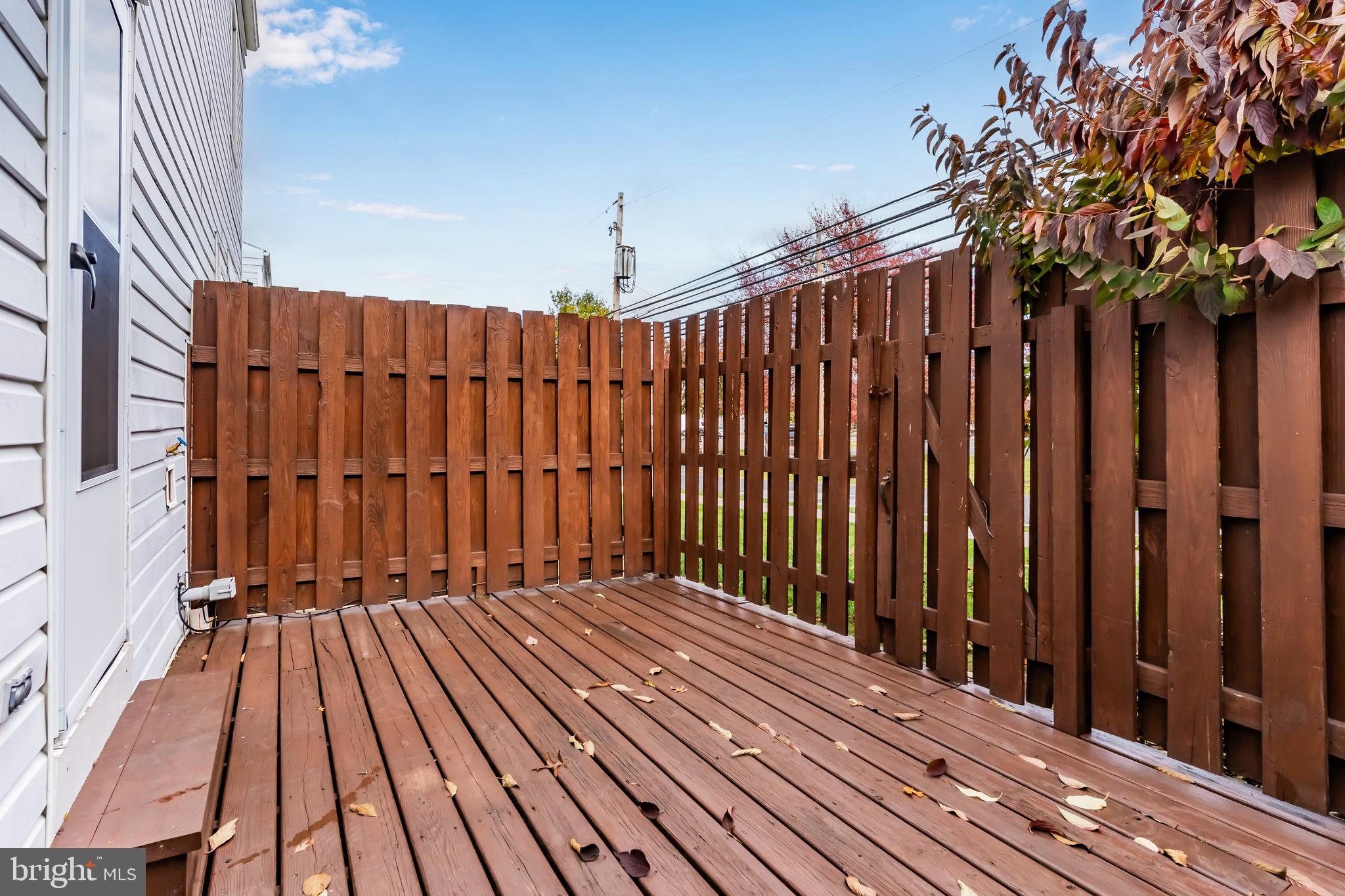 WALNUT VILLAS - Residential