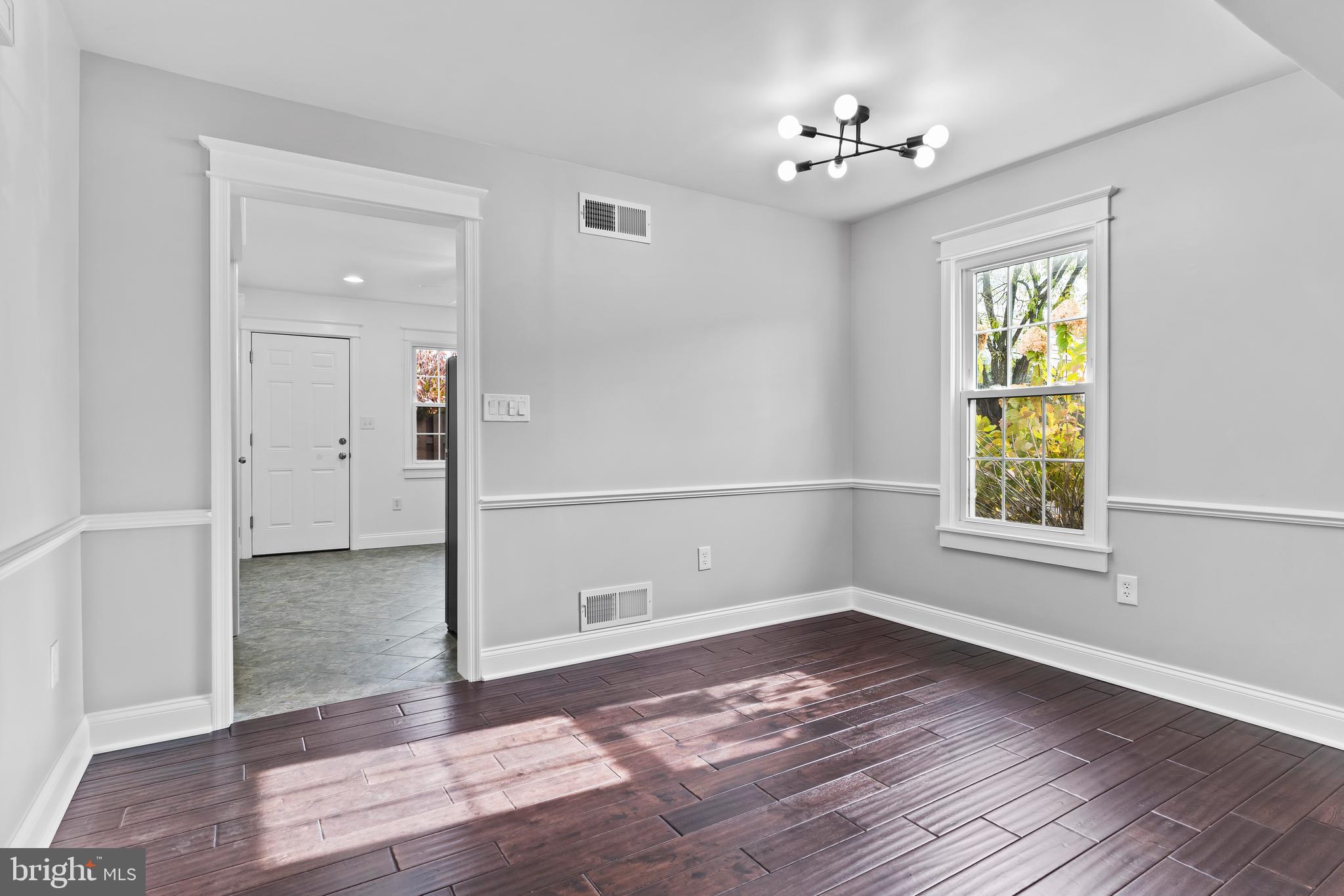 WALNUT VILLAS - Residential