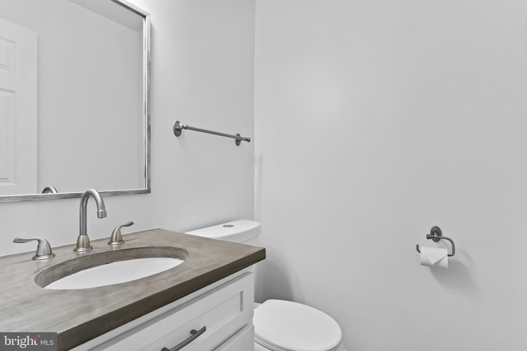 WALNUT VILLAS - Residential