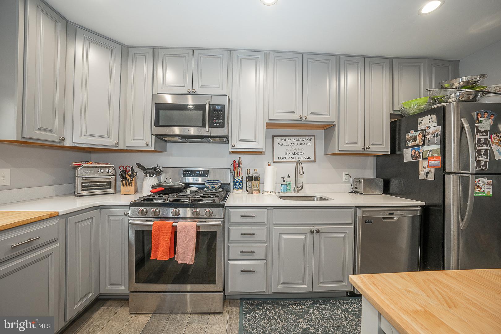 GRAYS FERRY - Residential Lease