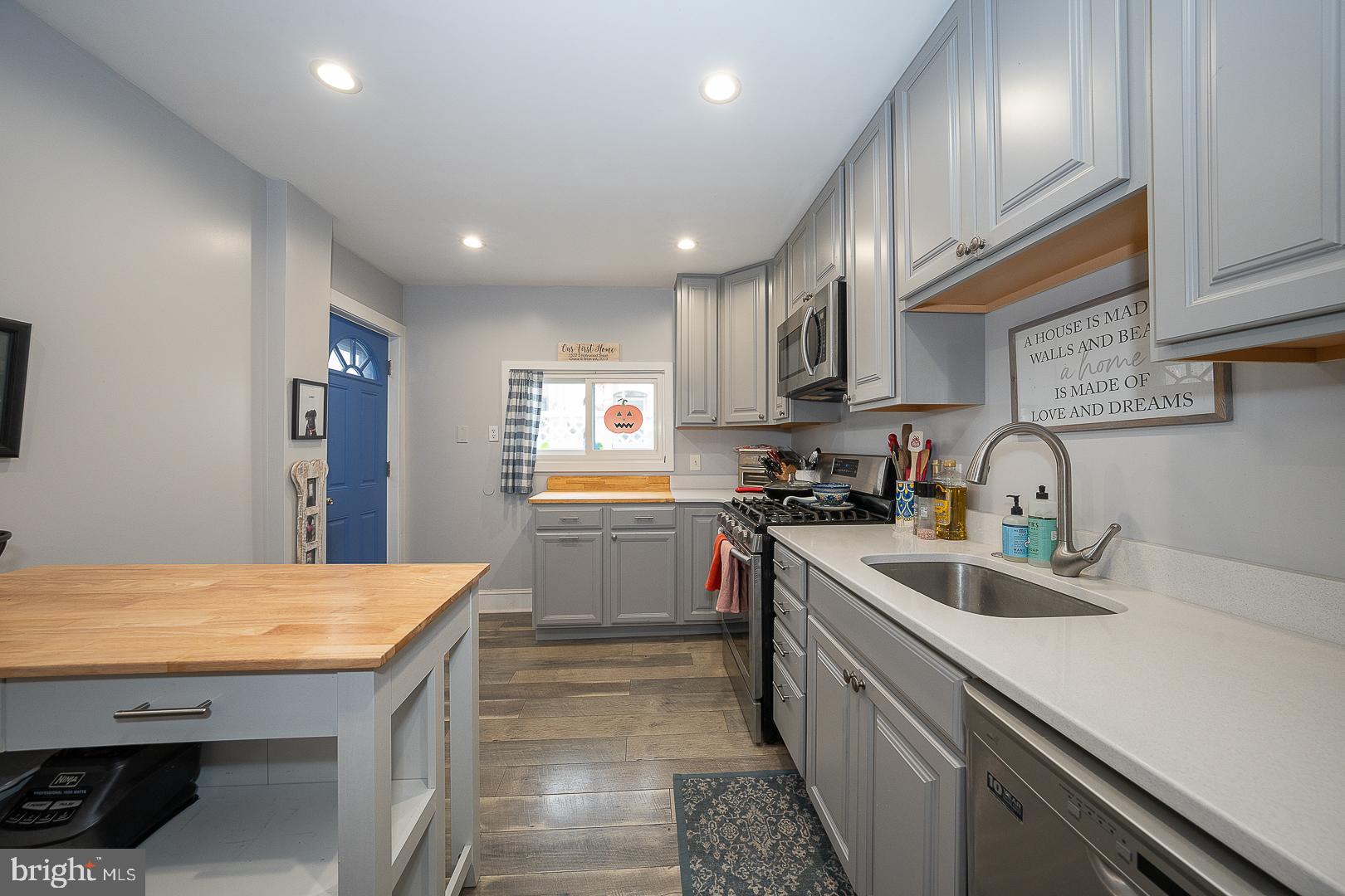 GRAYS FERRY - Residential Lease