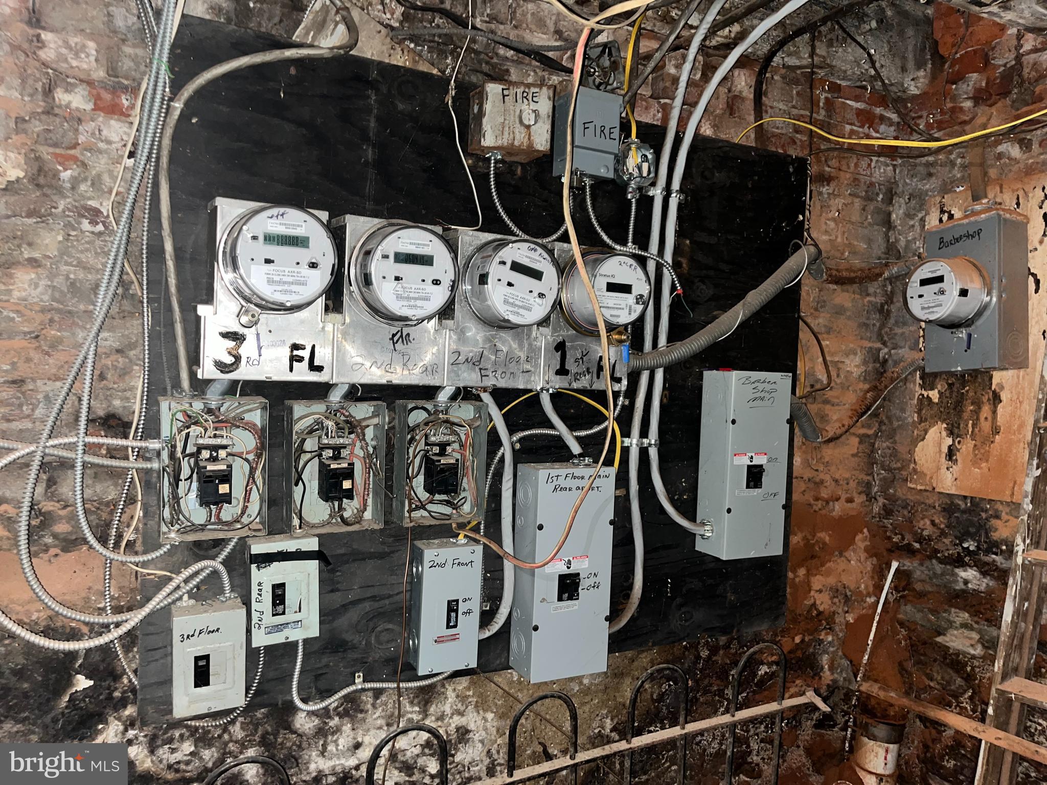 WEST PHILADELPHIA - Commercial Sale