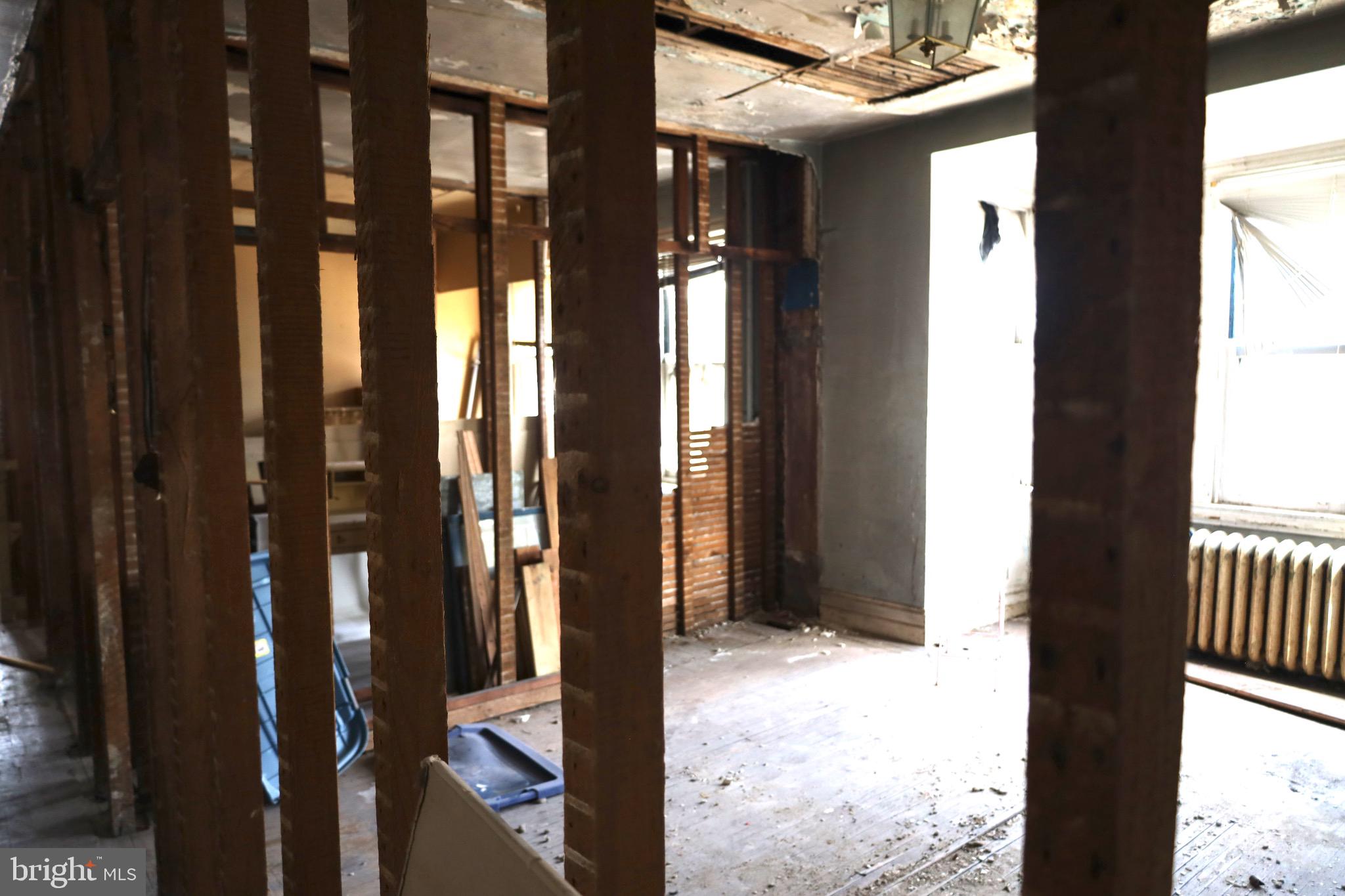 WEST PHILADELPHIA - Commercial Sale