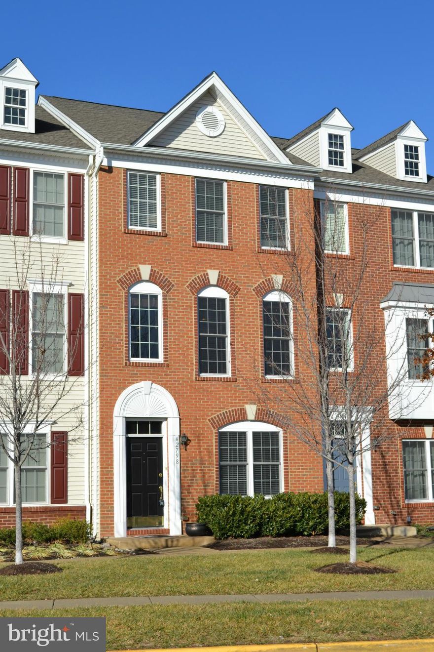 FABULOUS BRICK FRONT FORMER MODEL HOME* 2 CAR BRADLEA MODEL FACING OPEN COMMON AREA *3 SPACIOUS BEDROOMS W/ 3 PRIVATE FULL BATHS, OPEN FLOOR PLAN W/ EAT-IN KIT W/ GRANITE, BACKSPLASH & SS APPLIANCES* HW FLOORS* LAUNDRY ROOM & LENGTH OF HOME DECK* BRICK ACCENT WALL IN MASTER BEDROOM* GORGEOUS MASTER BATH* GARAGE PARTIALLY CONVERTED TO OFFICE* SURROUND SOUND SPEAKERS IN LIVING ROOM