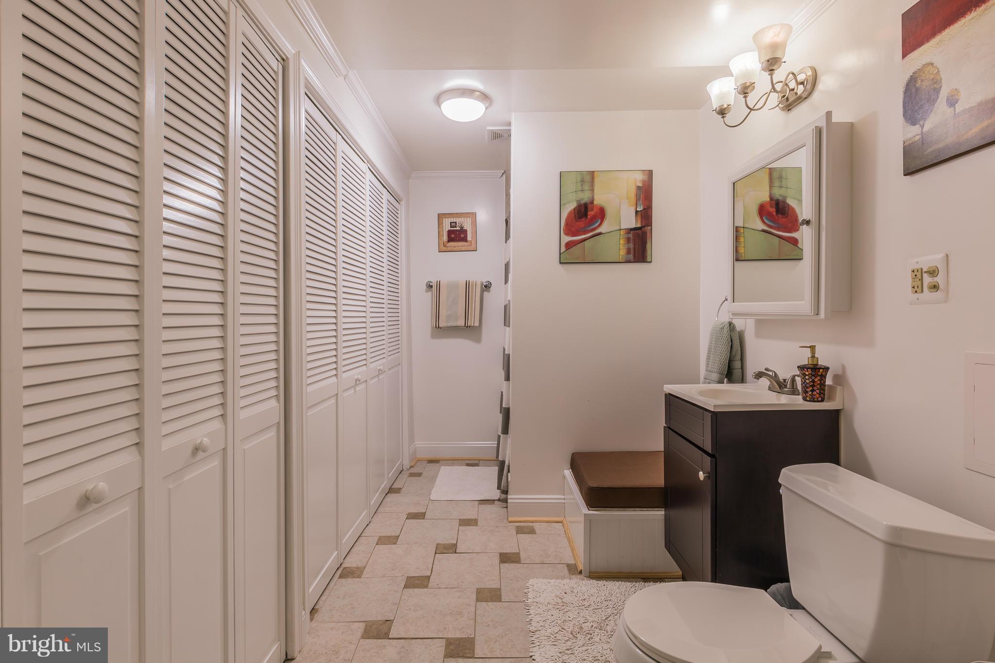 WOODGATE VILLAGE - Residential