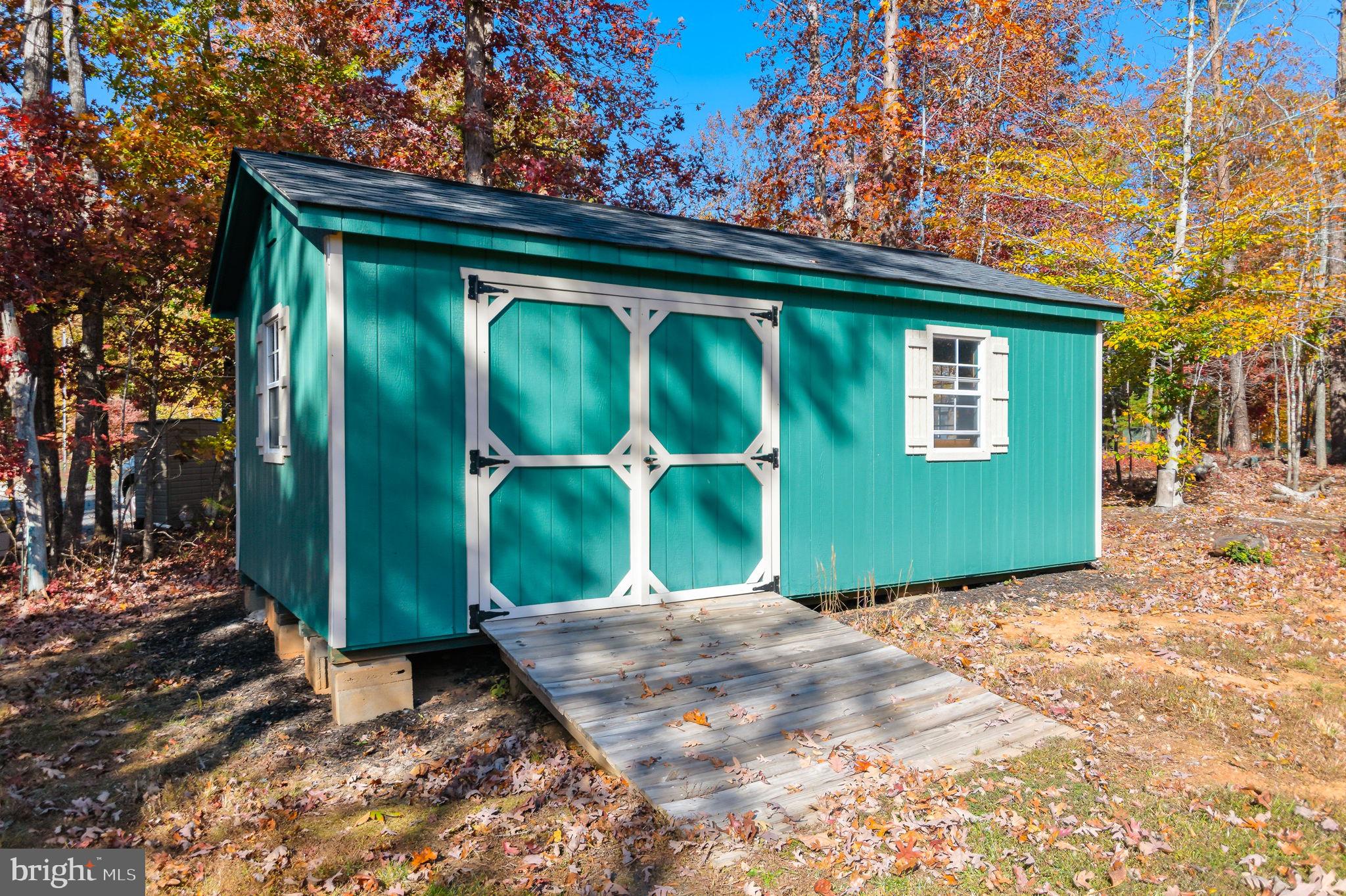 FRESHWATER ESTATES - Residential