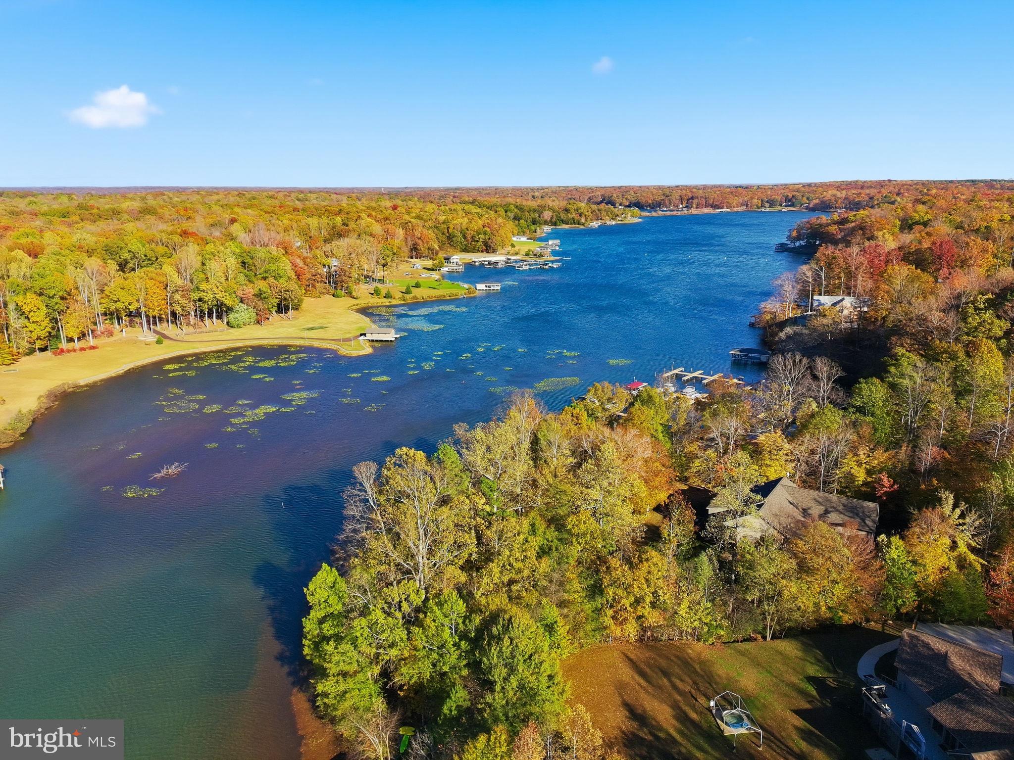 FRESHWATER ESTATES - Residential