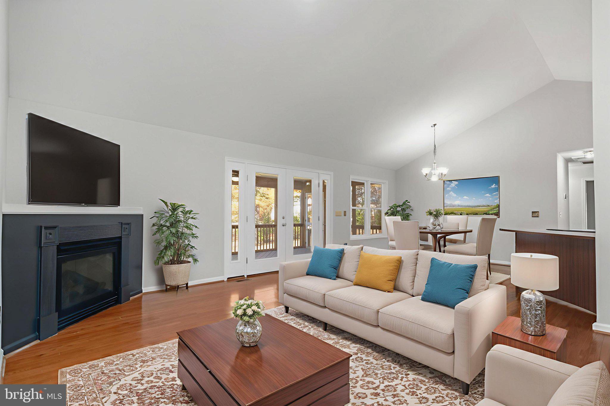 FRESHWATER ESTATES - Residential