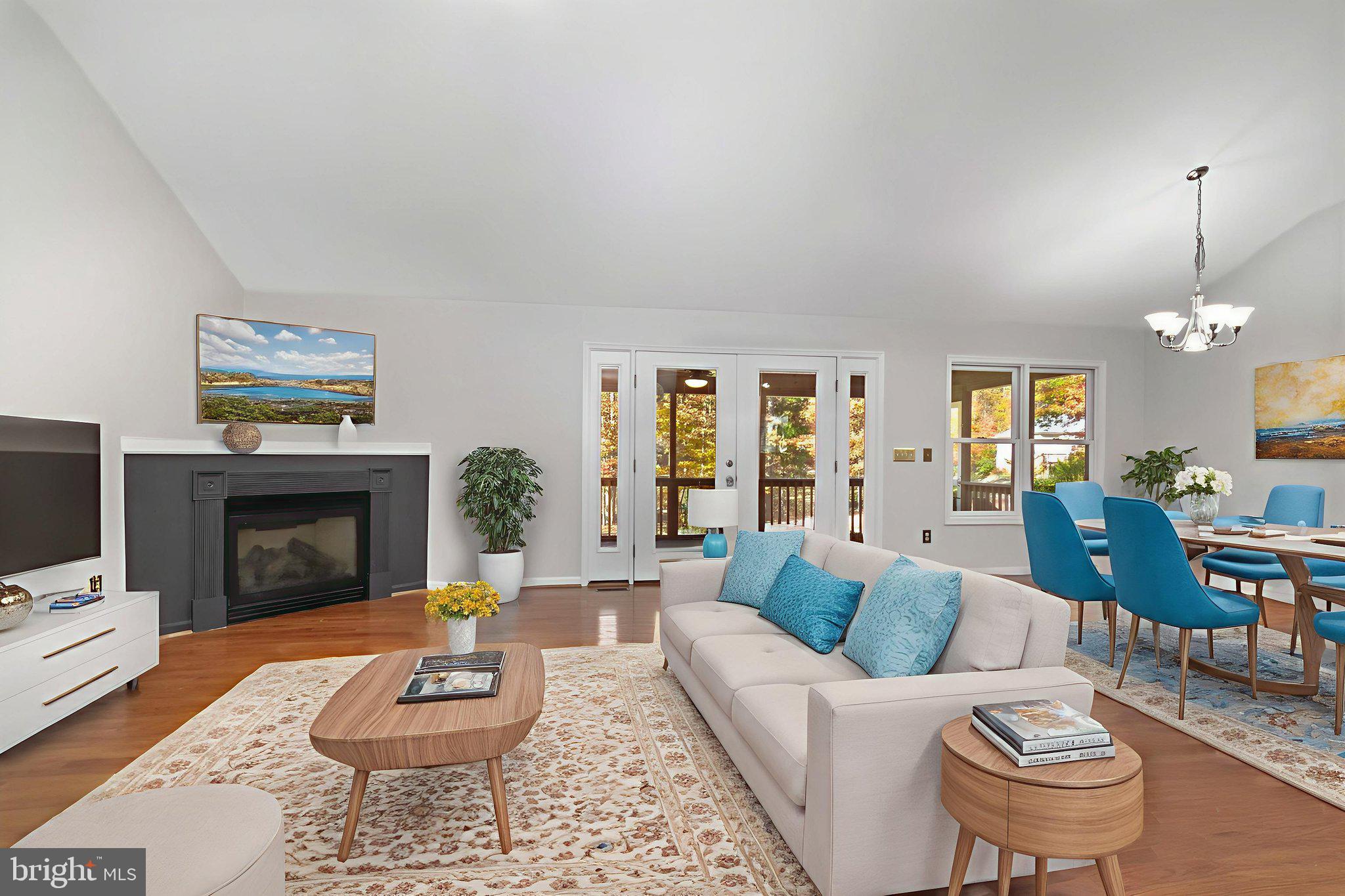 FRESHWATER ESTATES - Residential