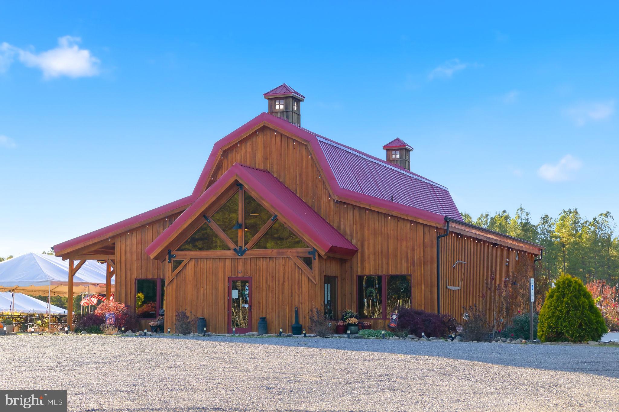 FRESHWATER ESTATES - Residential