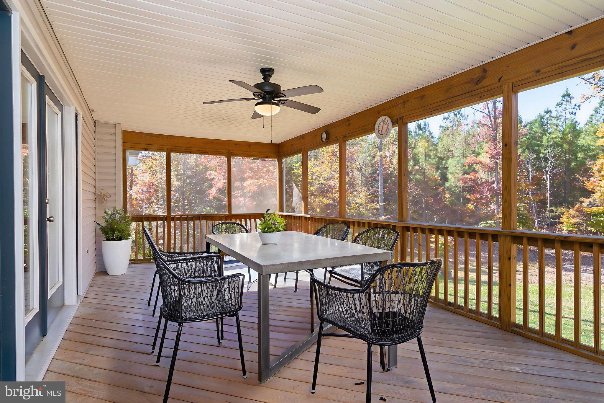 FRESHWATER ESTATES - Residential