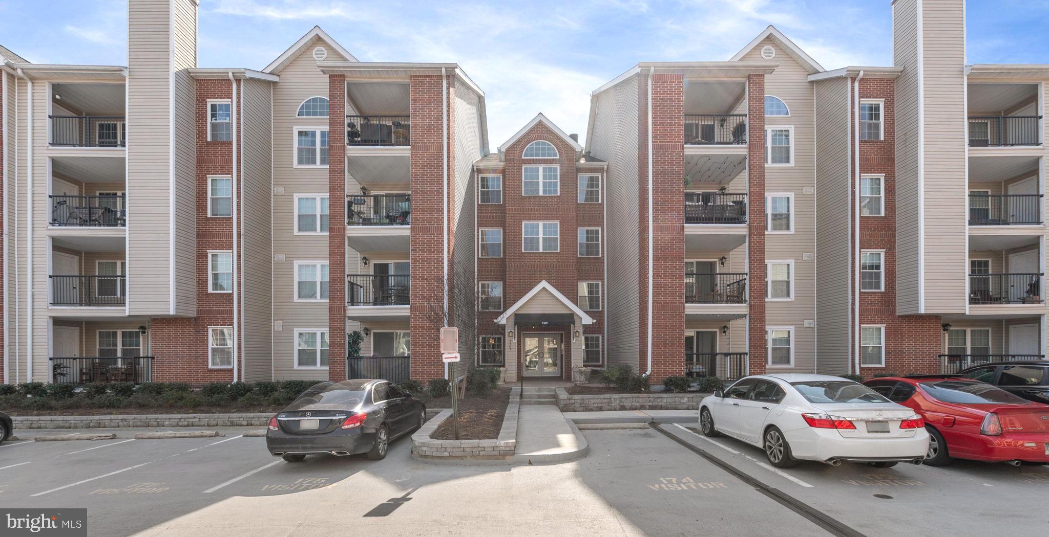 POINTE AT PARK CENTER - Residential