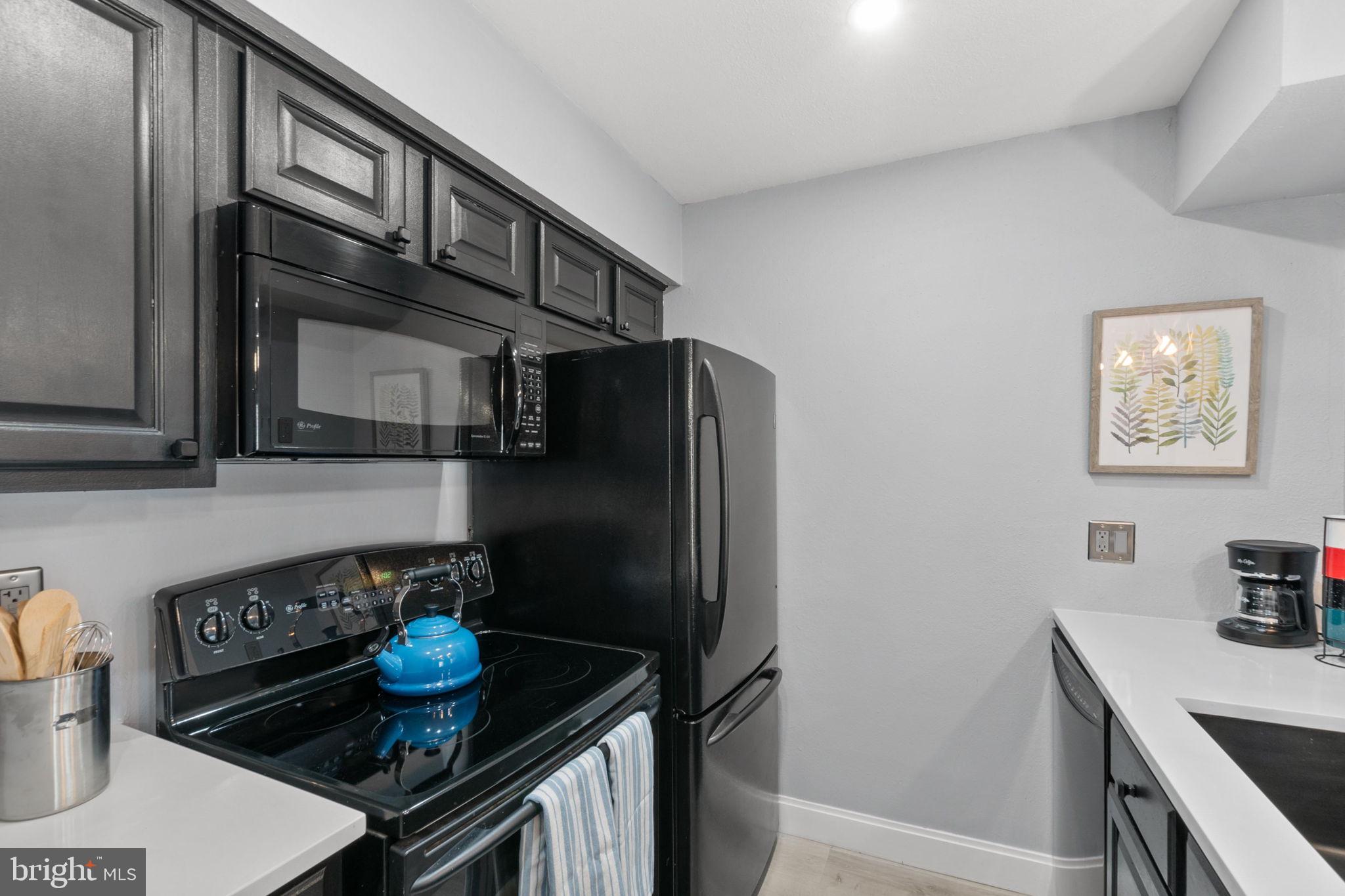 POINTE AT PARK CENTER - Residential