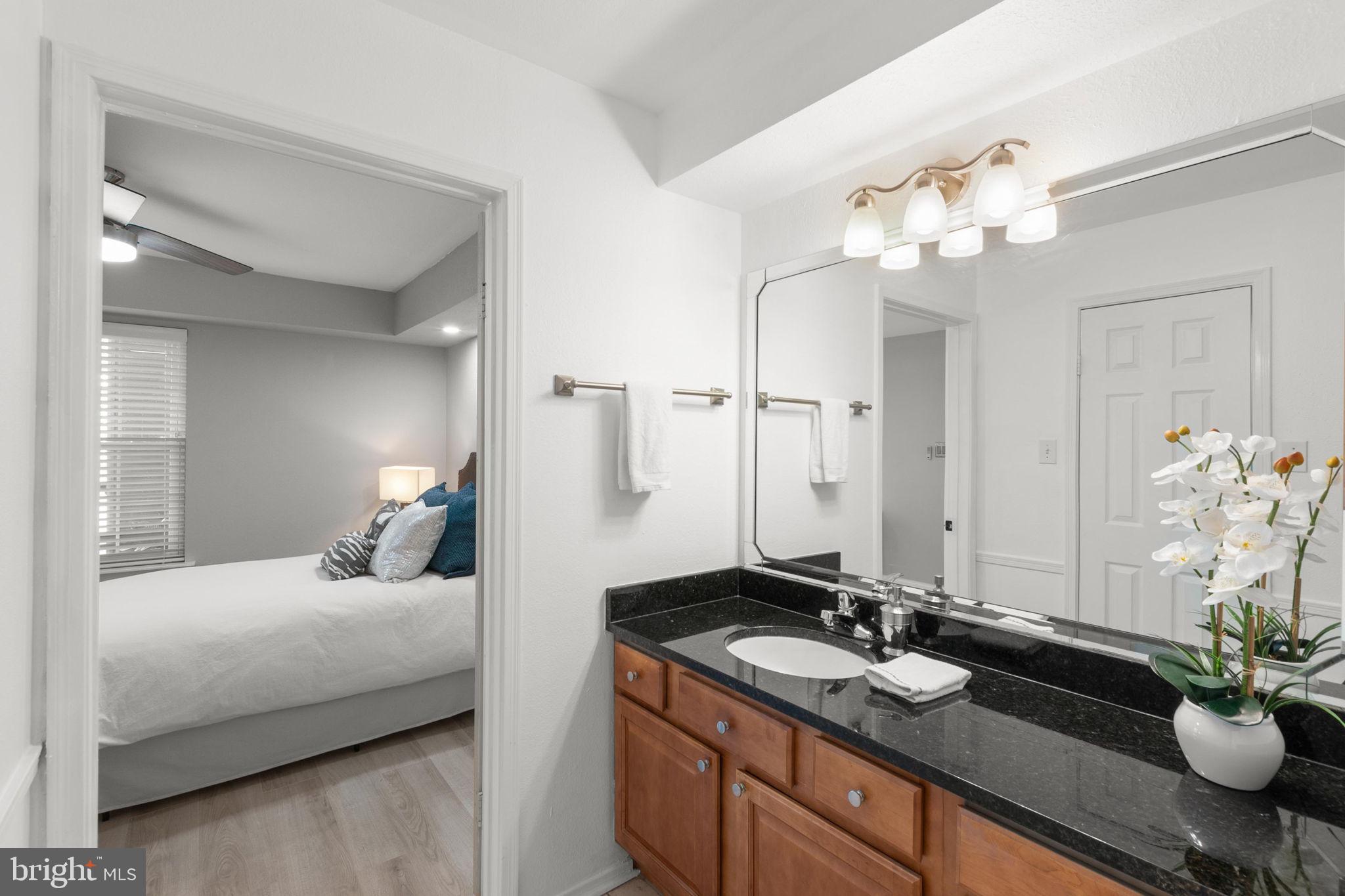 POINTE AT PARK CENTER - Residential