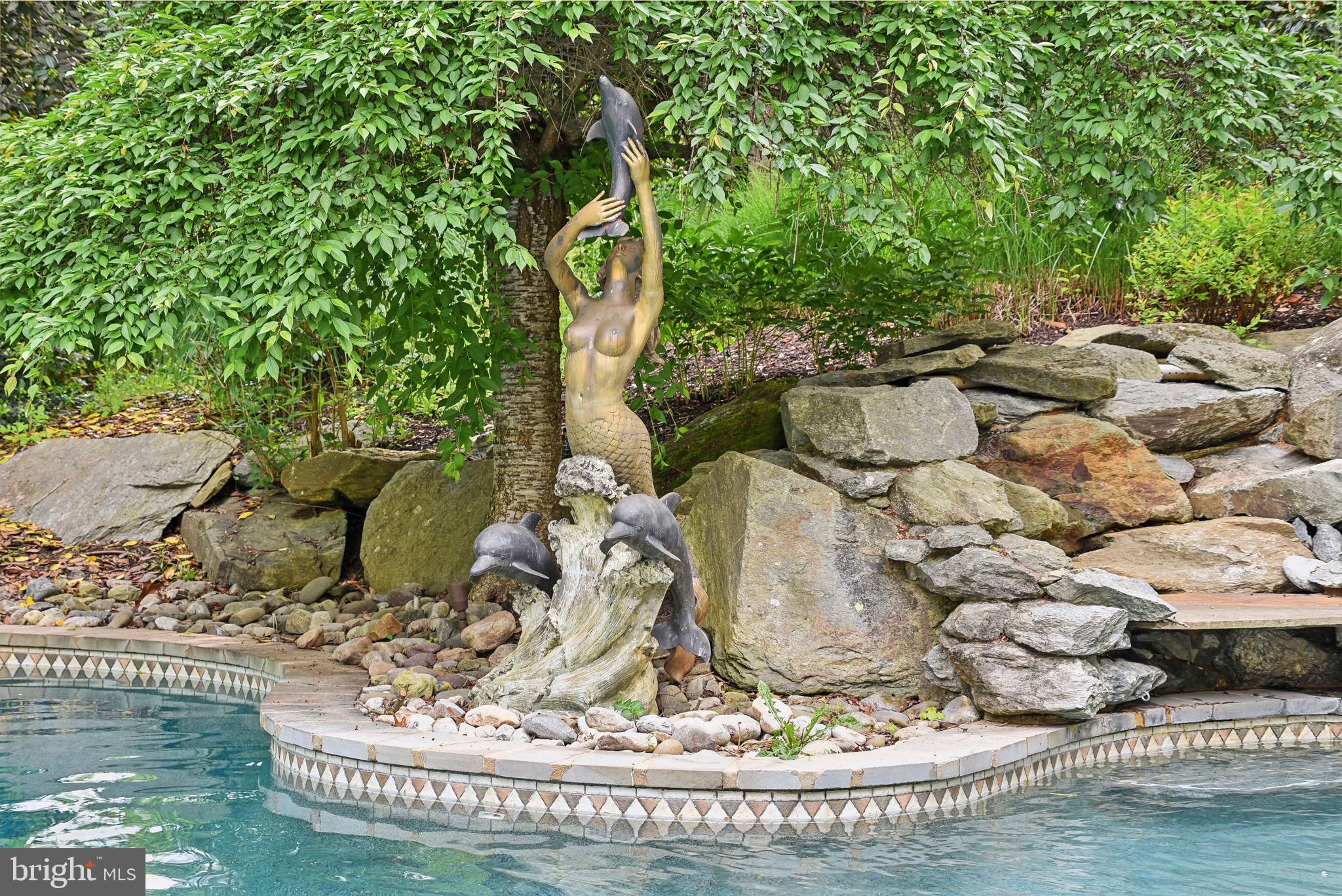 FALCONHURST - Residential