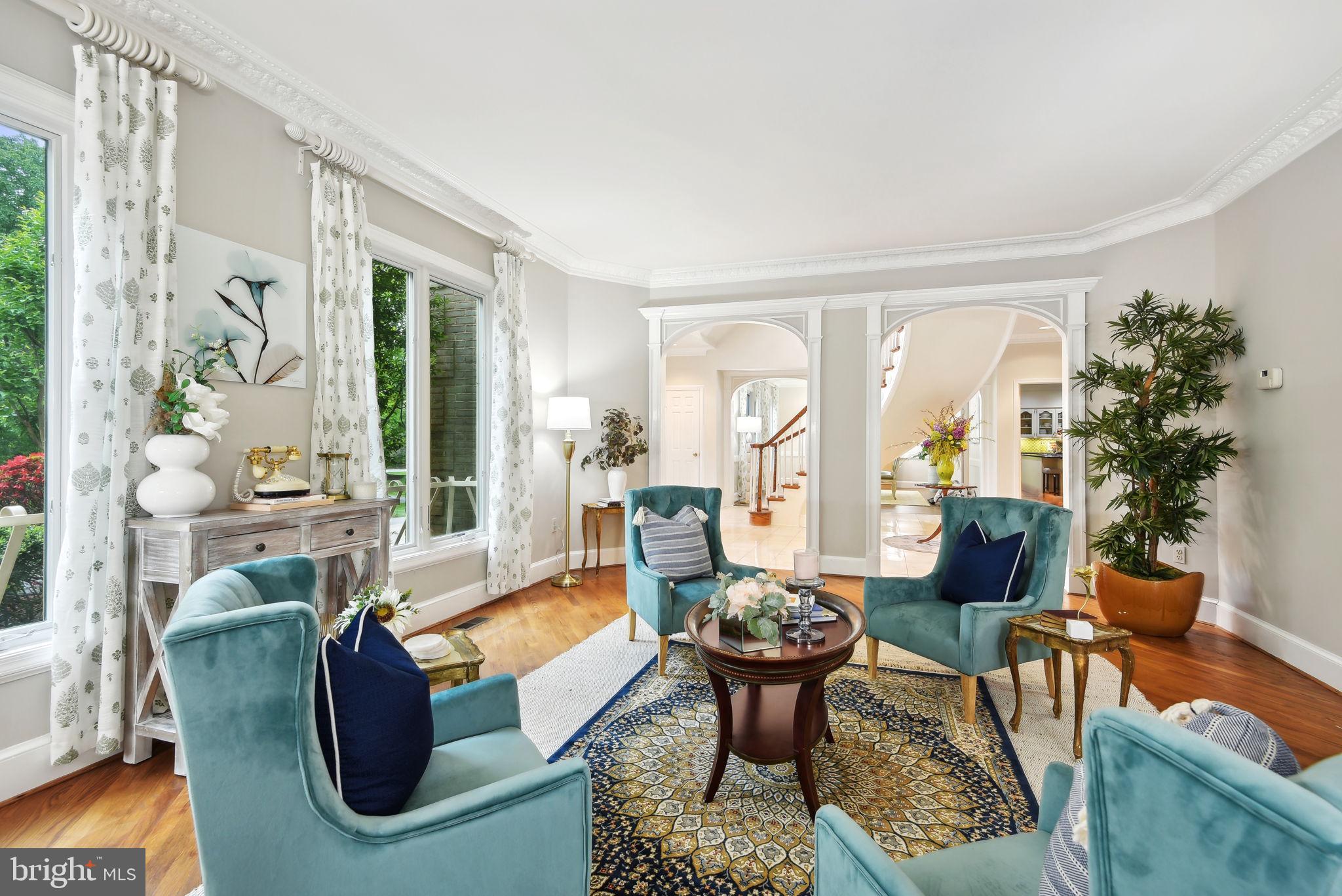 FALCONHURST - Residential