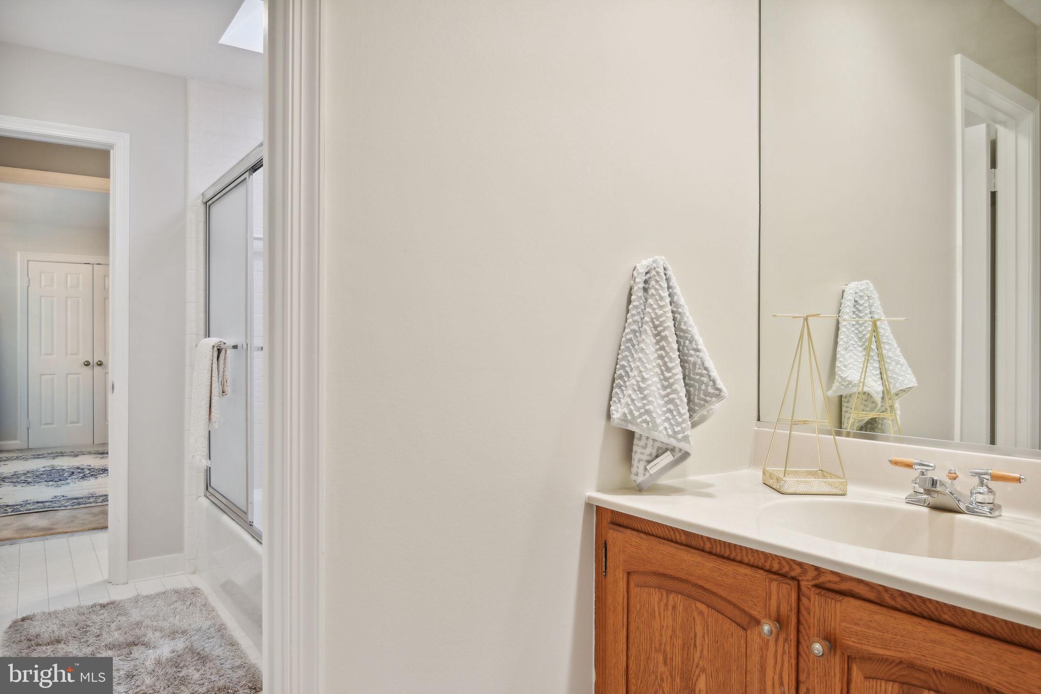 FALCONHURST - Residential