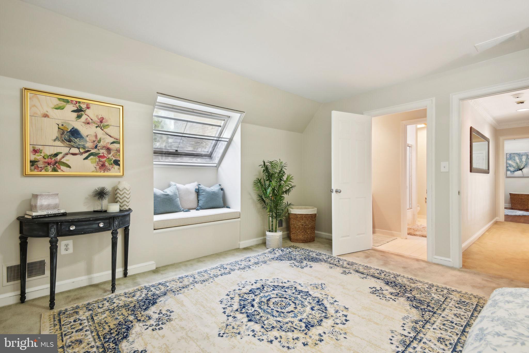 FALCONHURST - Residential