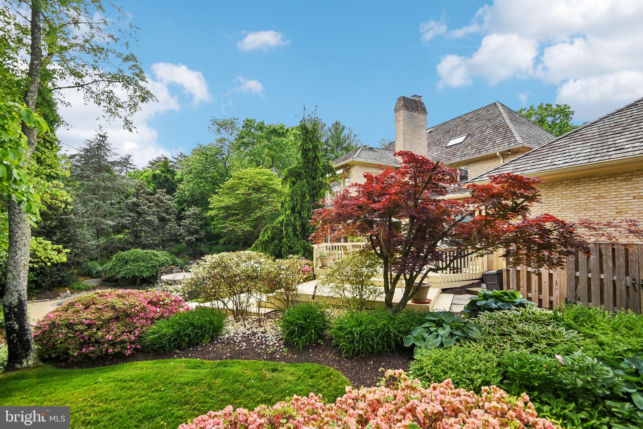 FALCONHURST - Residential