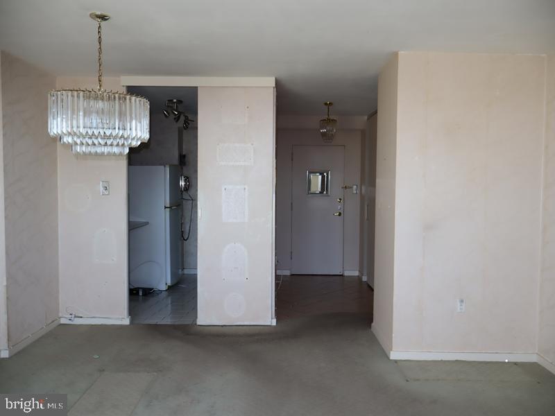 WASHINGTON SQ - Residential