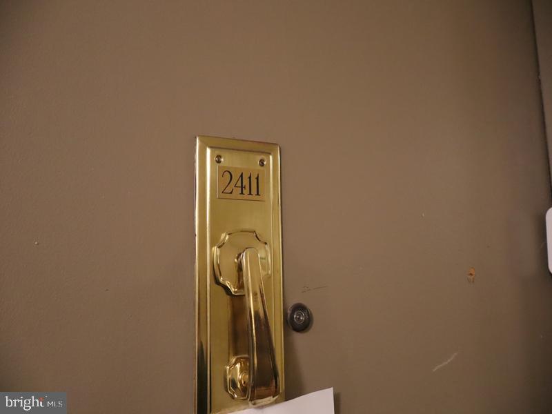 WASHINGTON SQ - Residential