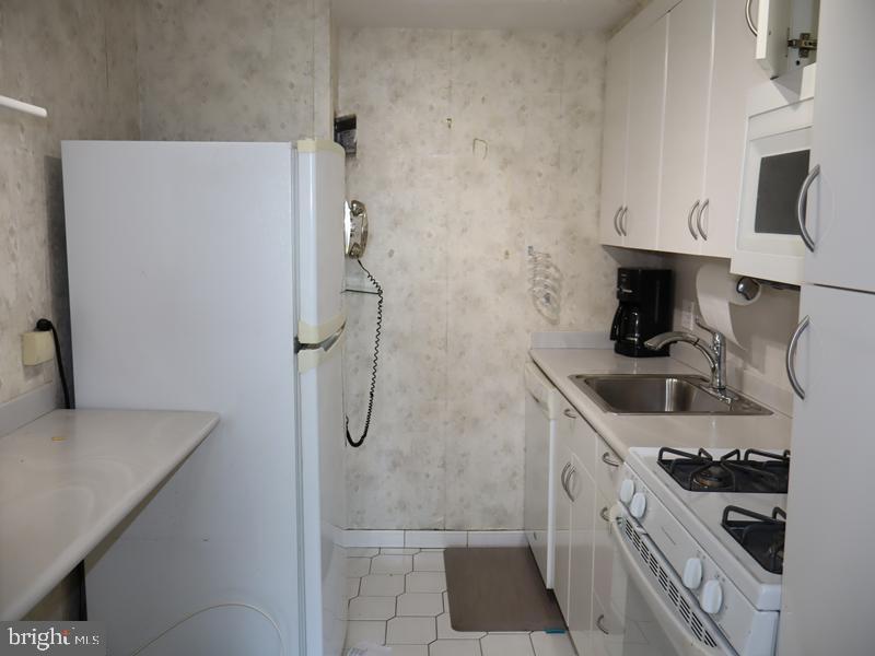 WASHINGTON SQ - Residential