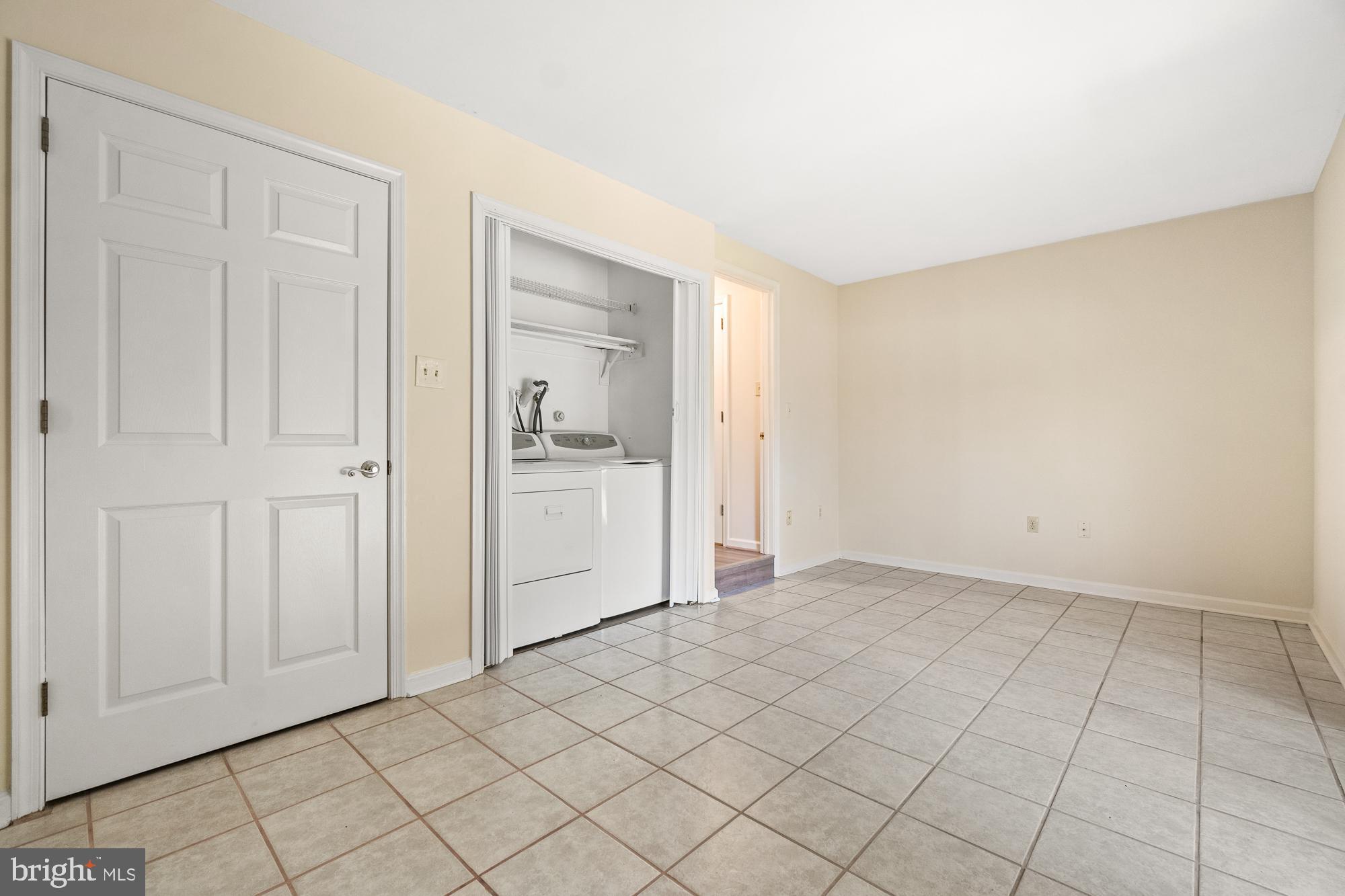 WILLOWCREST - Residential