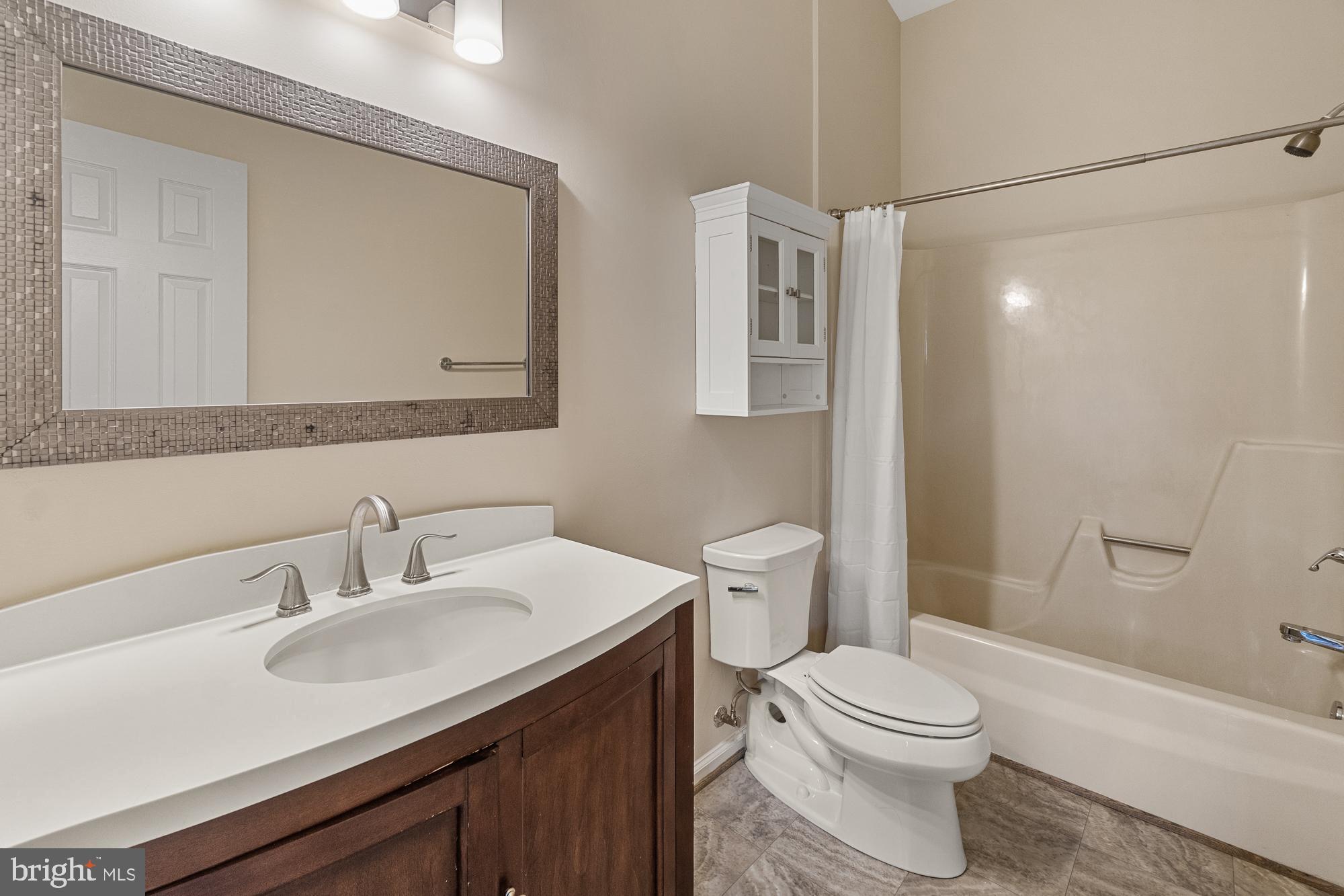 WILLOWCREST - Residential